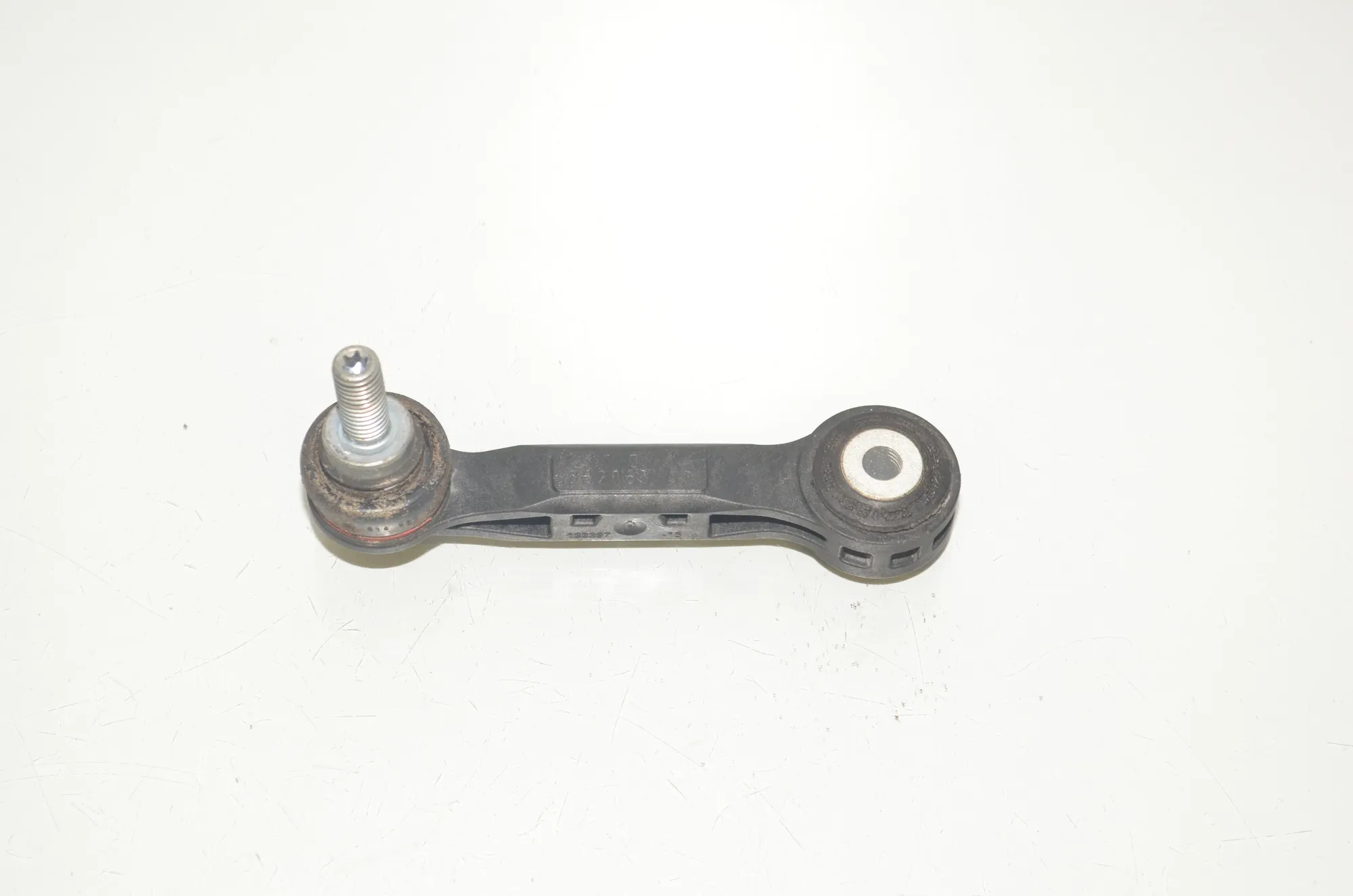 Rear Left Stabilizer Link – OEM 6862865 · BMW X1 (F48) xDrive 20 i 2019 – 3