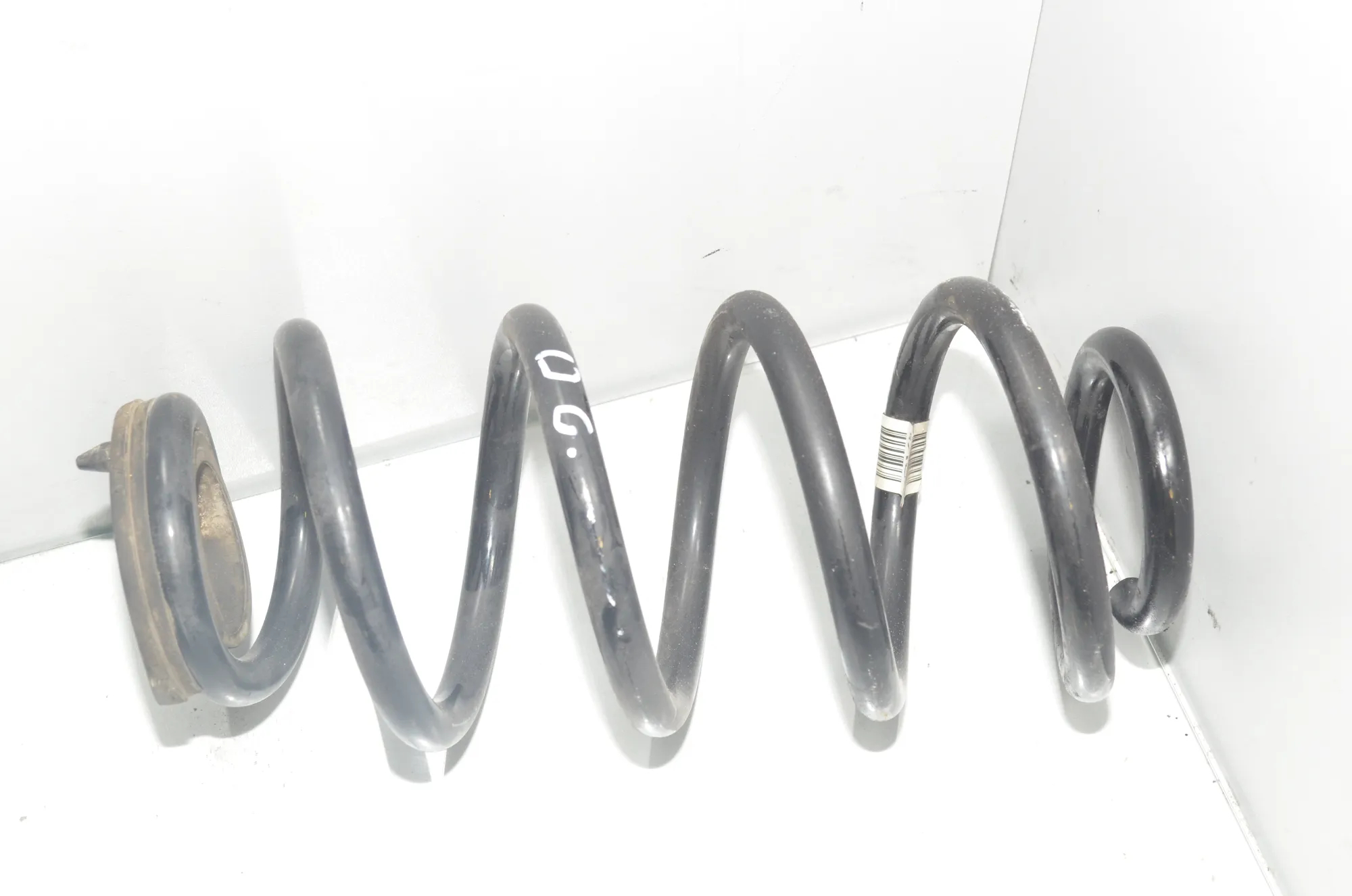 Rear Right Coil Spring – OEM 6872297 · BMW X1 (F48) xDrive 20 i 2019 – 4