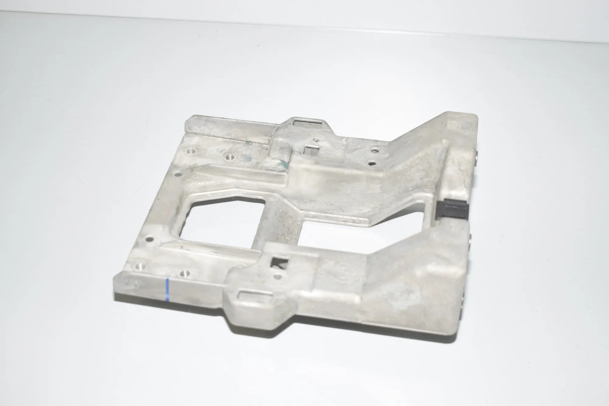 Bracket – OEM 8500590 · BMW i3 (I01) Electric 2019 – 2
