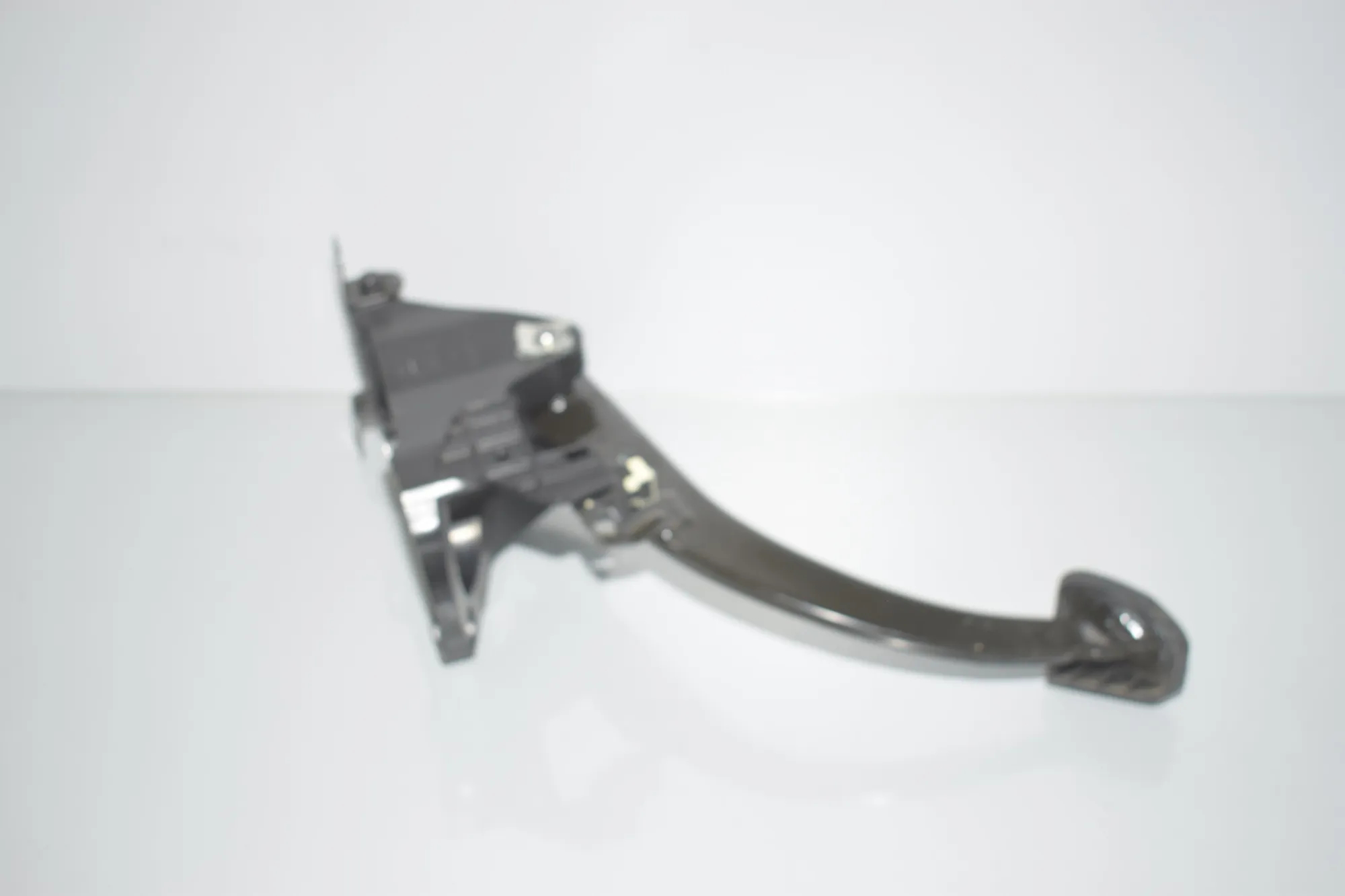 Brake Pedal – OEM 6799925 · BMW i3 (I01) Electric 2019 – 4