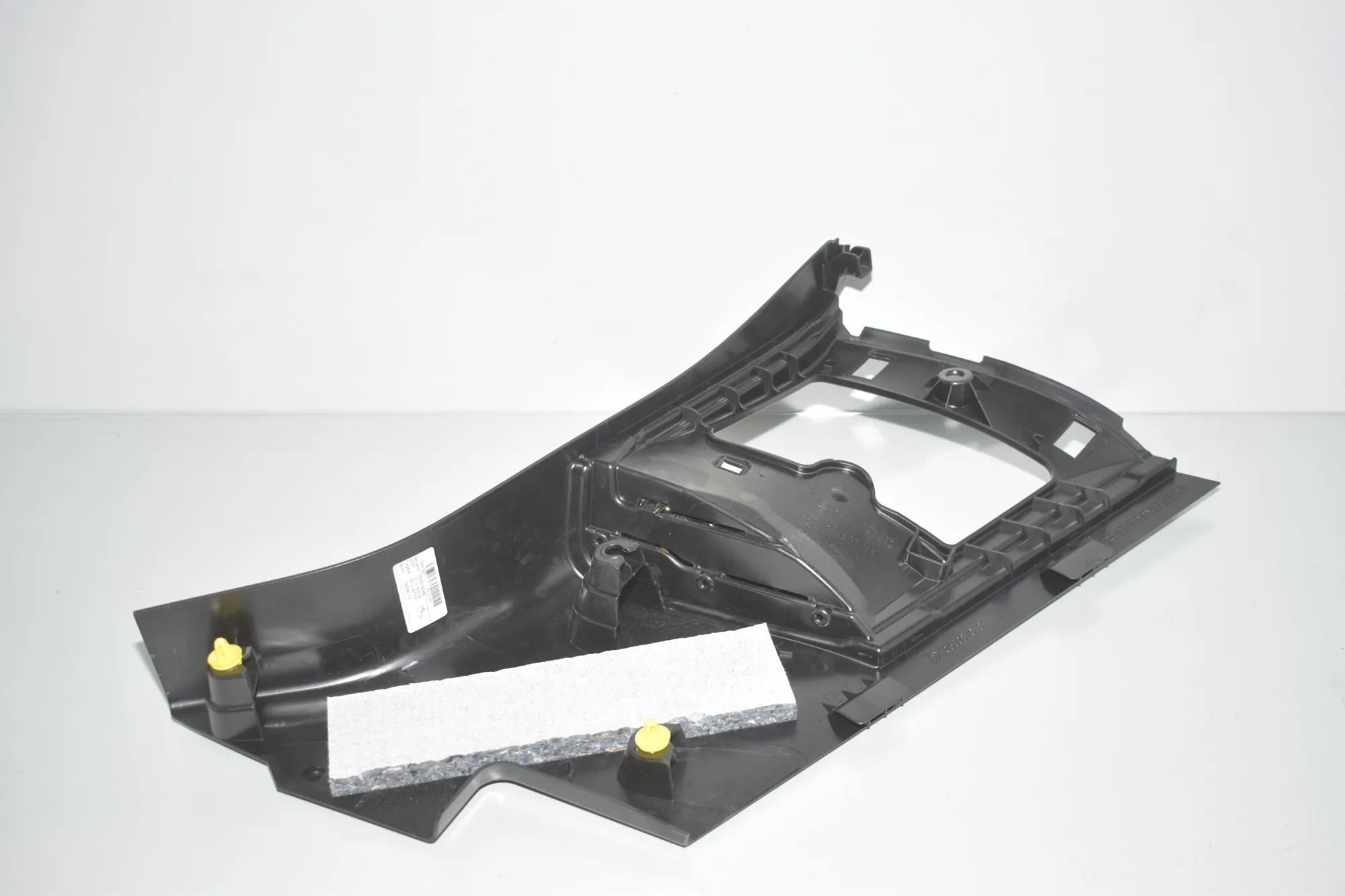 Rear Left Pillar Trim – OEM 7272427 · BMW i3 (I01) Electric 2019 – 5