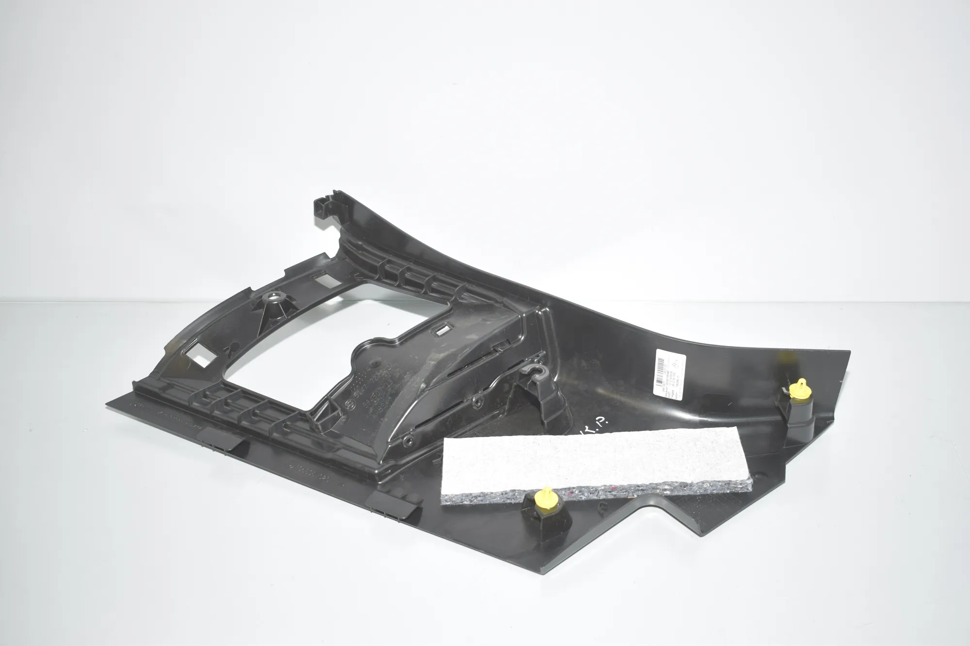 Right Side Pillar Trim – OEM 7272428 · BMW i3 (I01) Electric 2019 – 3