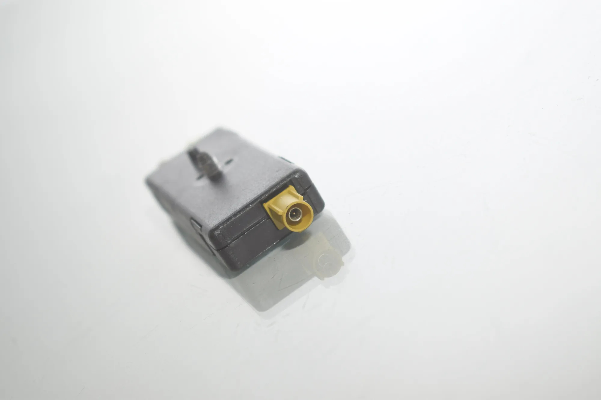 Antenna – OEM 9254004 · BMW i3 (I01) Electric 2019 – 3