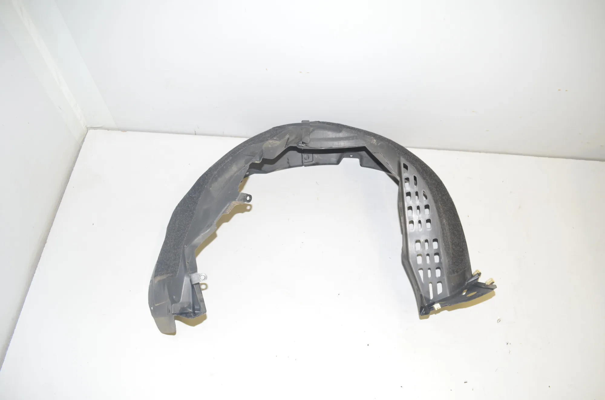 Rear Right Arch Liner – OEM 7394078 · BMW i3 (I01) Electric 2019 – 3