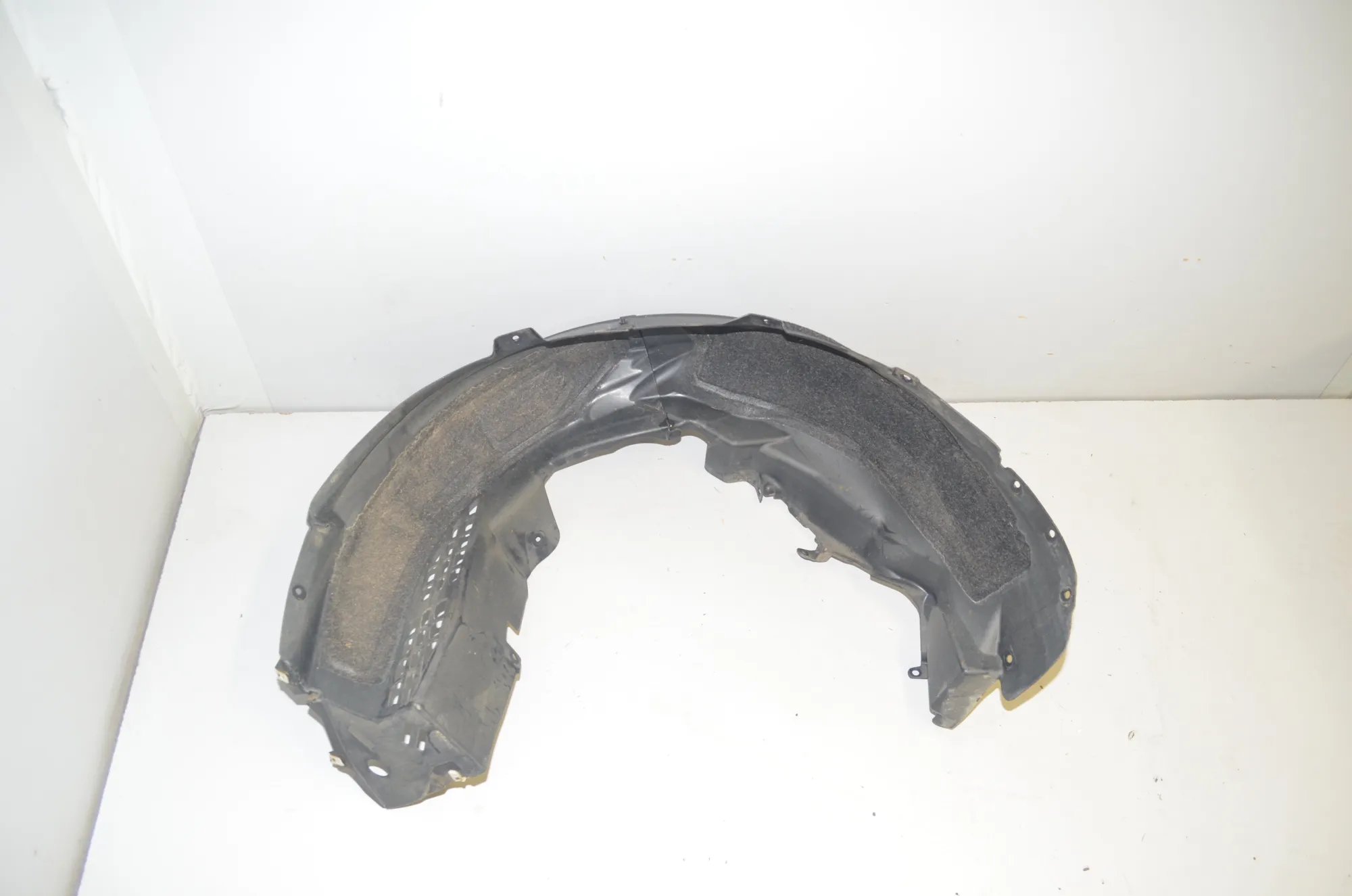 Rear Right Arch Liner – OEM 7394078 · BMW i3 (I01) Electric 2019