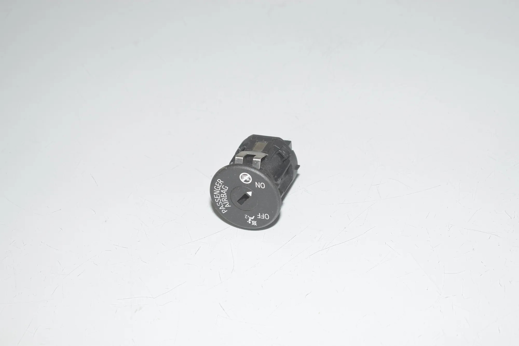 SRS Switch – OEM 9483731 · BMW i3 (I01) Electric 2019 – 4