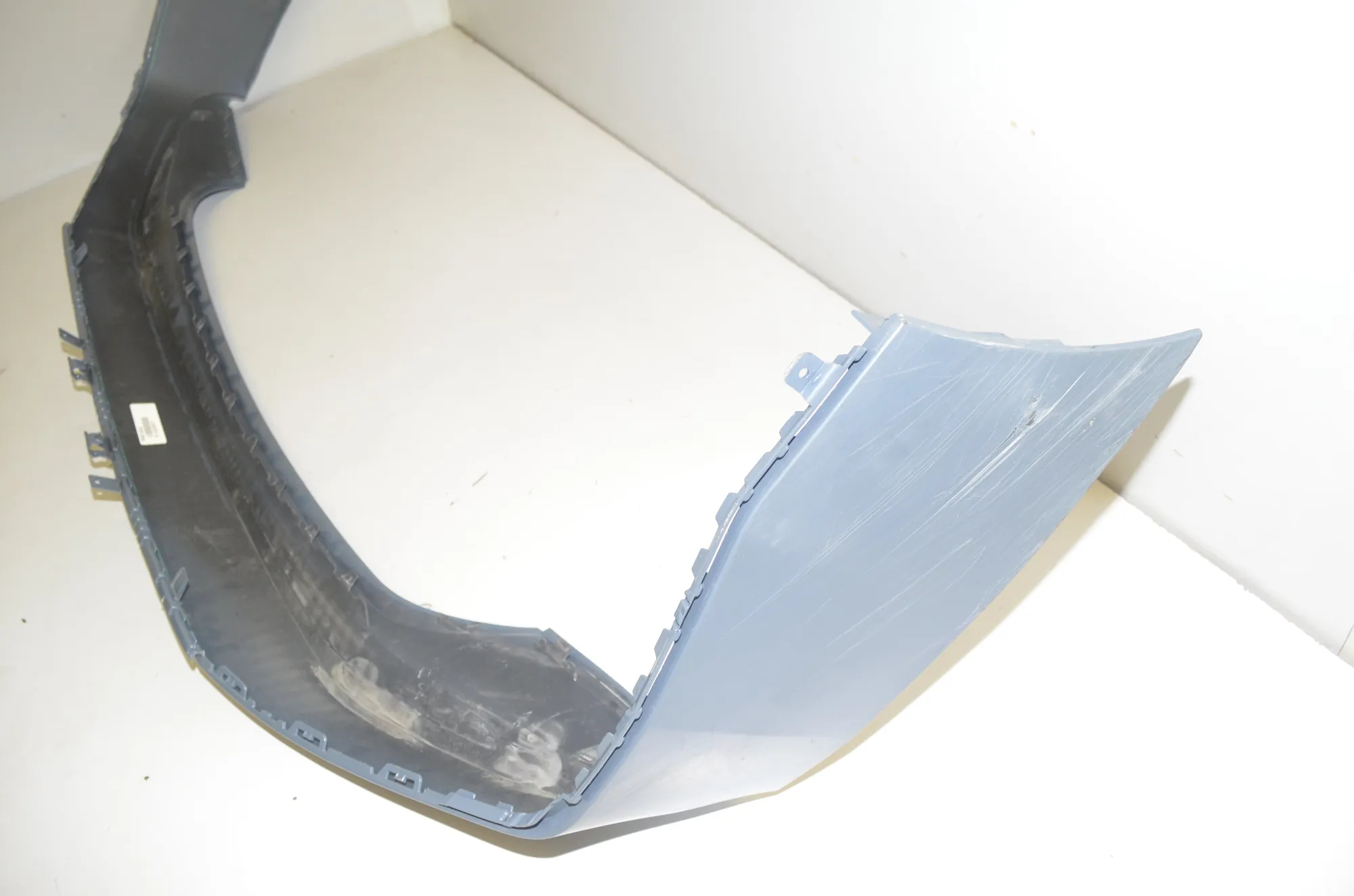 Rear Bumper Lower Diffuser – OEM 6122817 · BMW iX (I20) BMW iX (I20) M60 2023 – 5