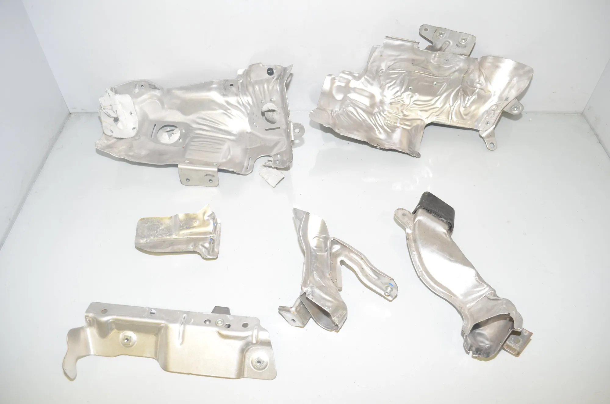 Heat Protection – OEM 8647243 · BMW X1 (F48) xDrive 20 i 2019 – 3