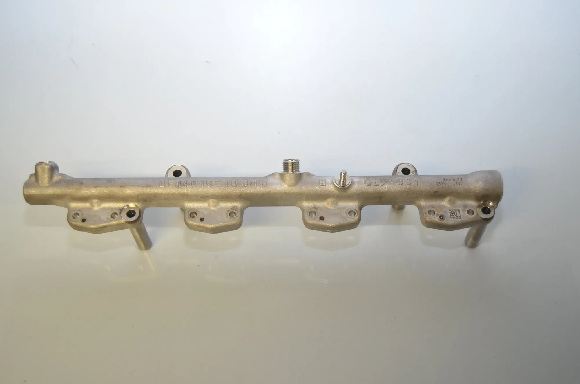 Fuel Rail – OEM 8665633 · BMW 3 (G20, G28) (2018 - -) 330 e Plug-in-Hybrid 2021 – 2