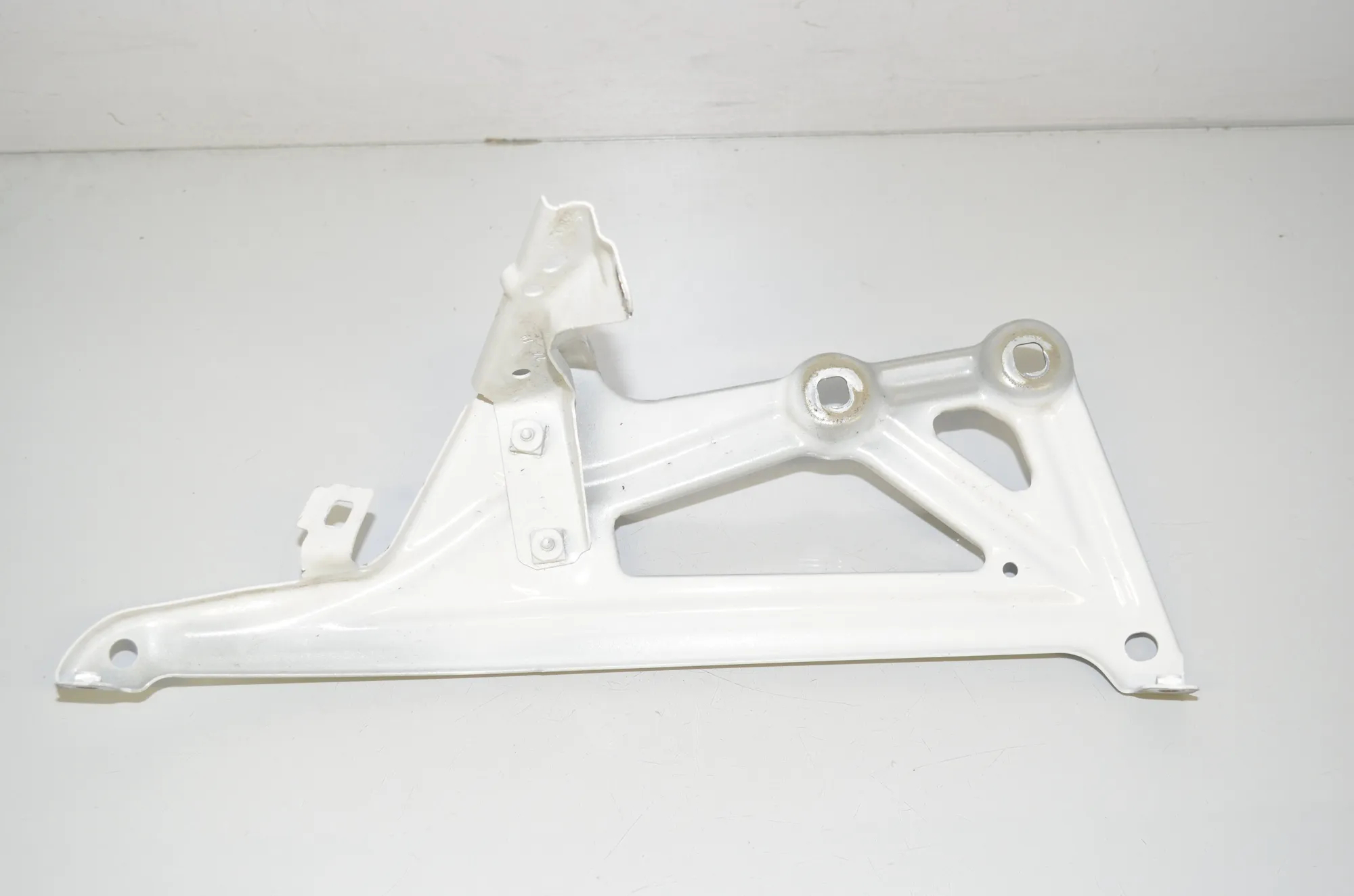 Bracket – OEM 7329447 · BMW X1 (F48) xDrive 20 i 2019