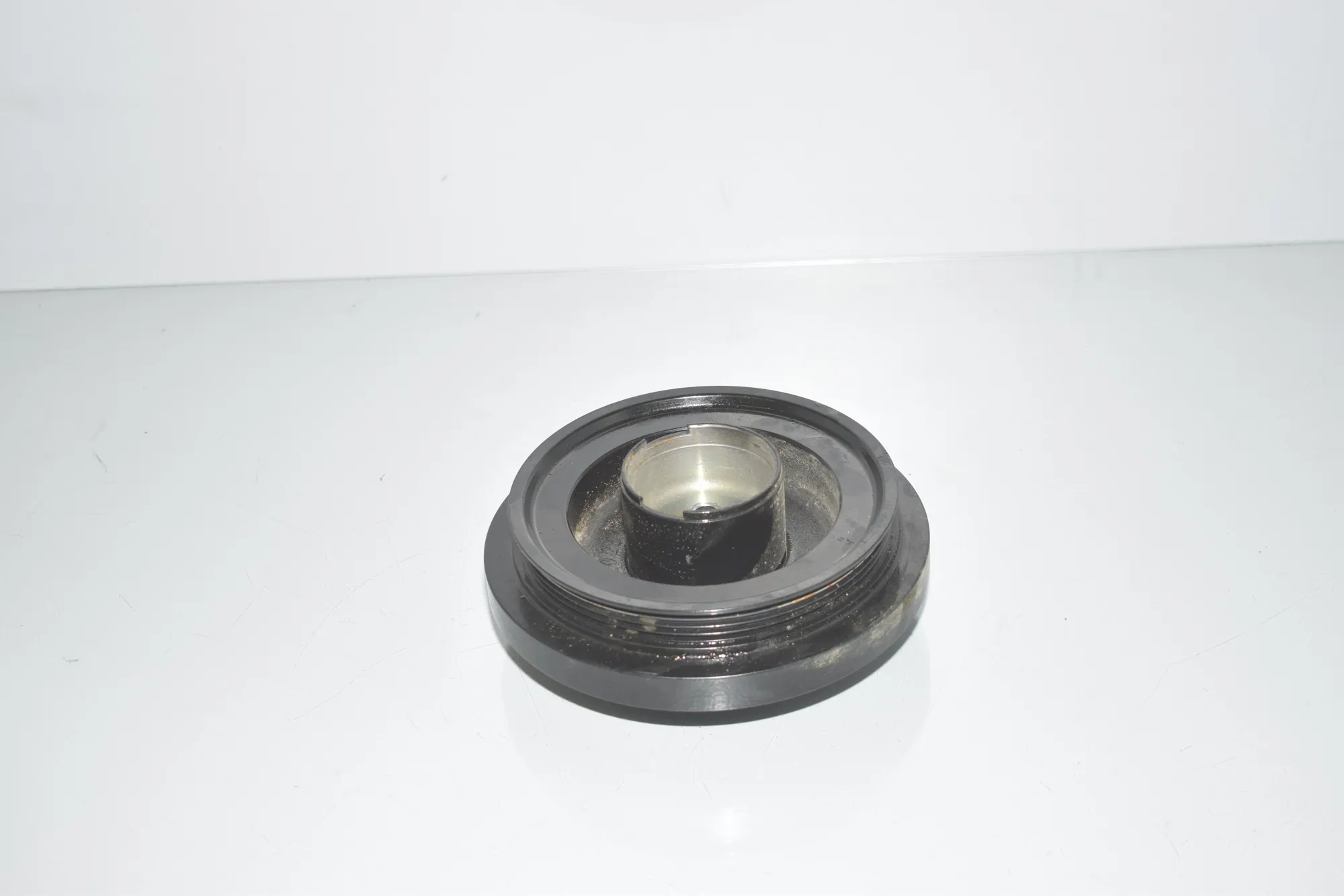 Crankshaft Pulley – OEM 11239845829 · BMW 3 (G20, G28) (2018 - -) 330 e Plug-in-Hybrid 2021