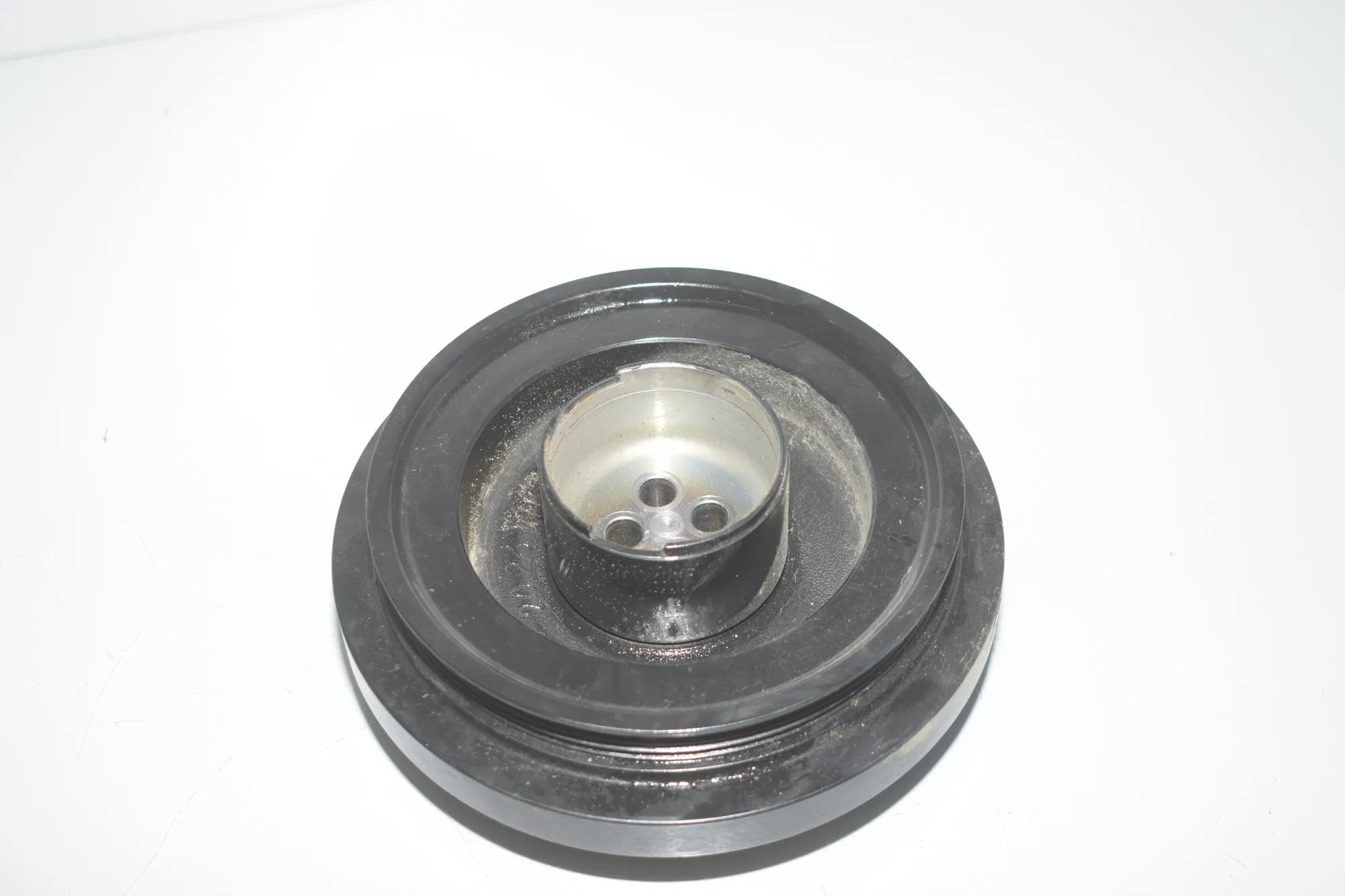 Crankshaft Pulley – OEM 11239845829 · BMW 3 (G20, G28) (2018 - -) 330 e Plug-in-Hybrid 2021 – 2