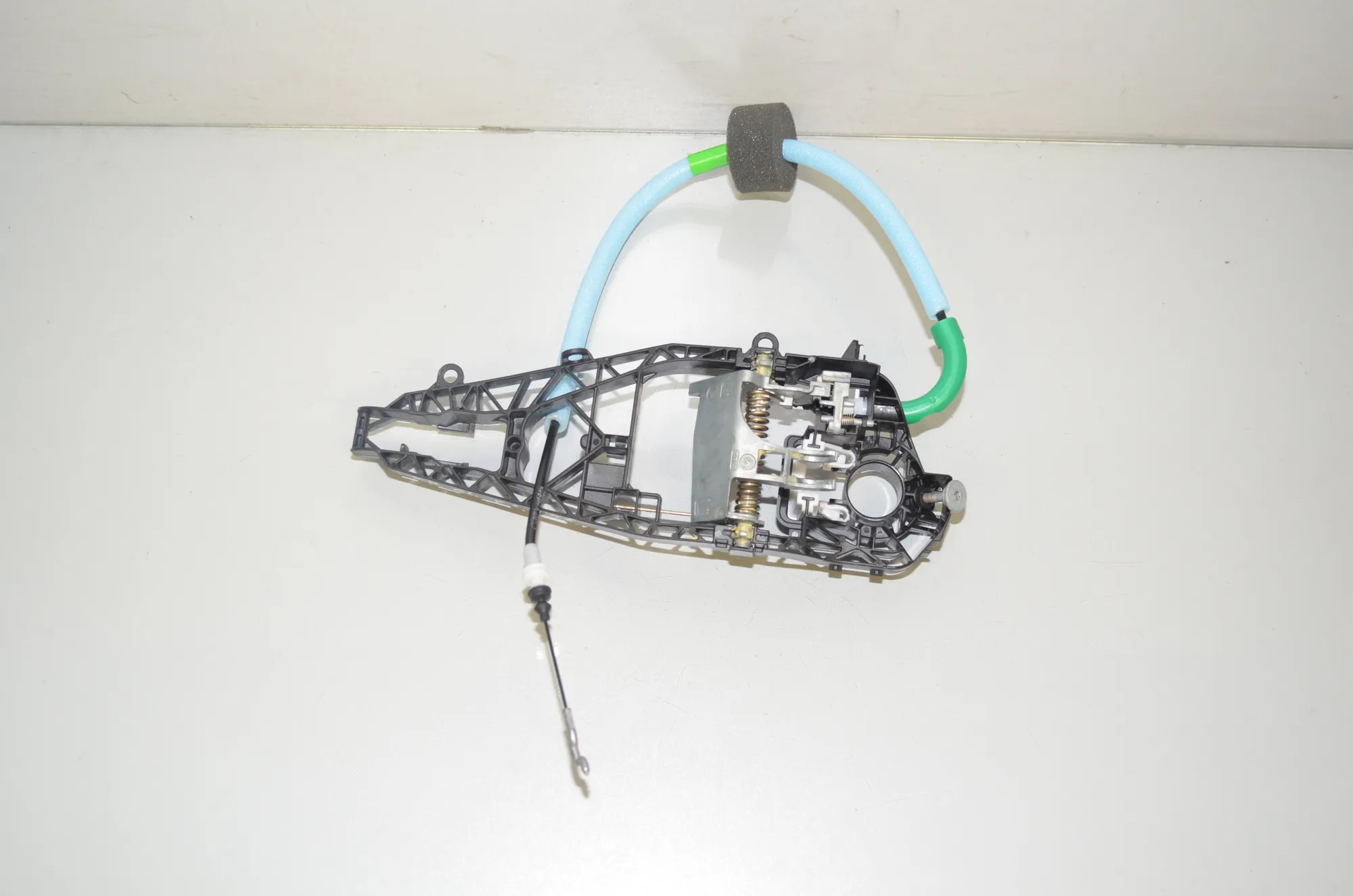 Rear Left Door Interior Handle Frame – OEM 7401209 · BMW X1 (F48) xDrive 20 i 2019 – 3