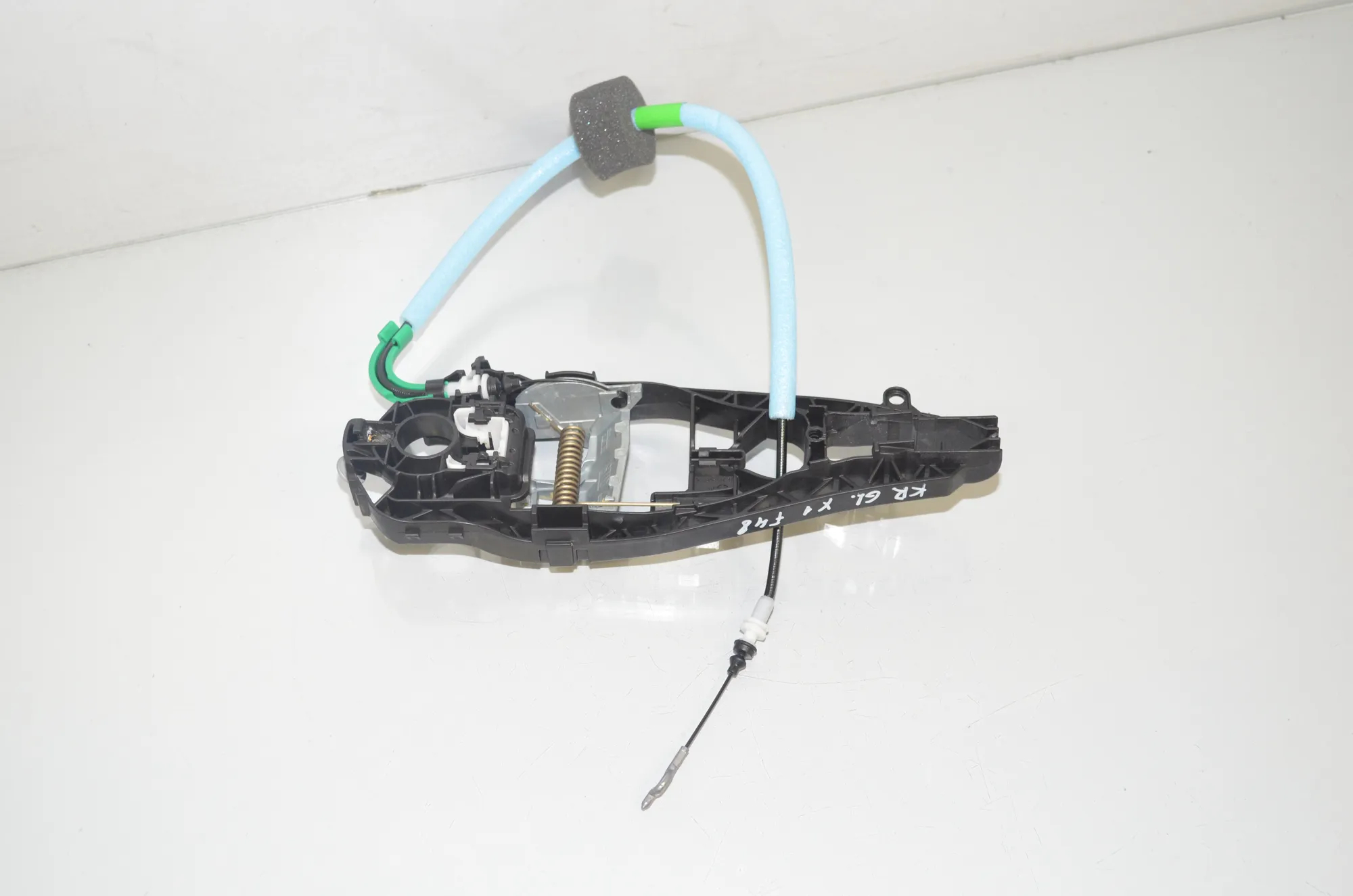 Rear Left Door Interior Handle Frame – OEM 7401209 · BMW X1 (F48) xDrive 20 i 2019