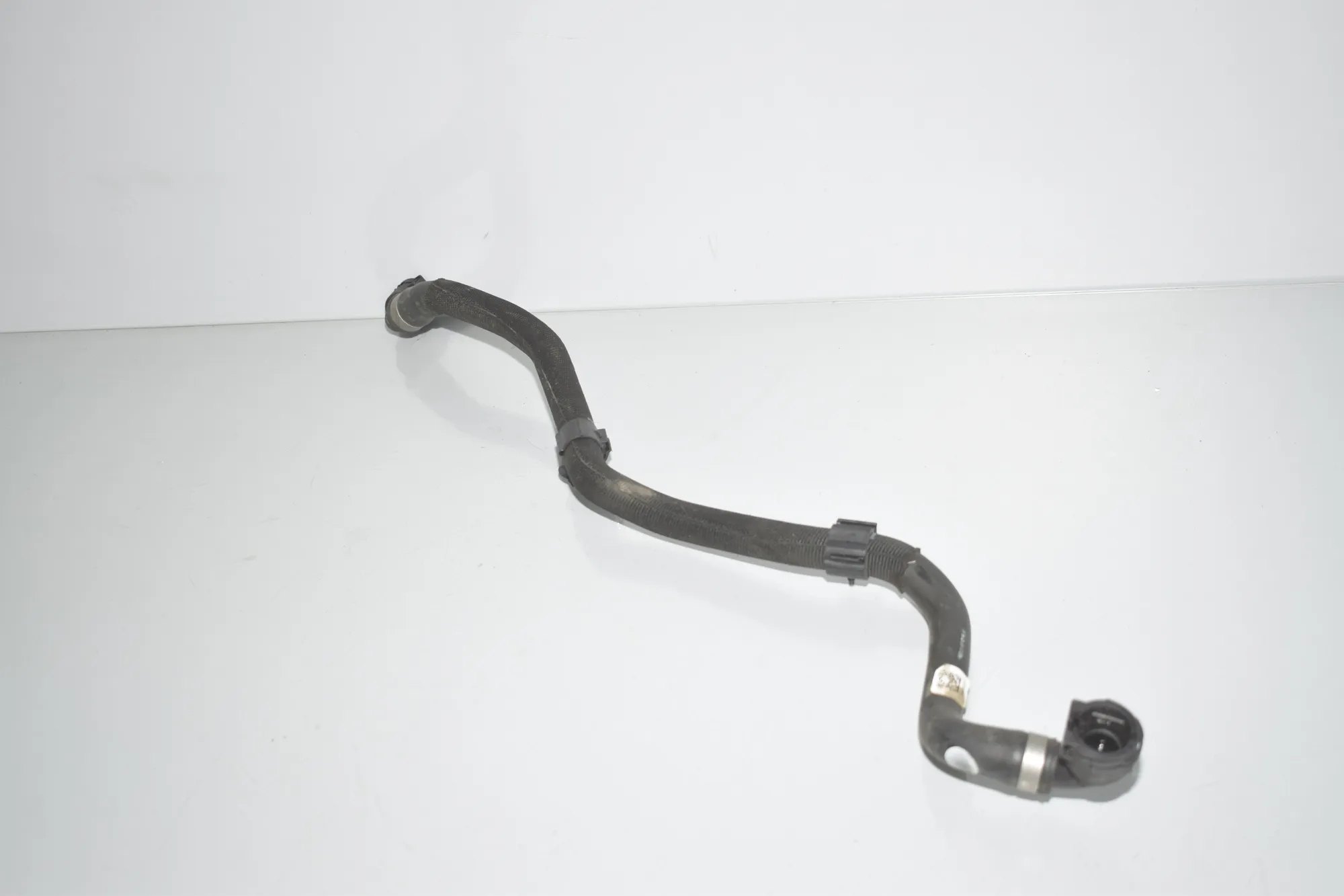 Coolant Hose Pipe – OEM 8654869 · BMW 3 (G20, G28) (2018 - -) 330 e Plug-in-Hybrid 2021 – 3