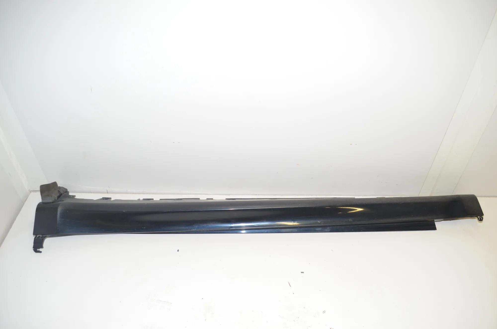 Left Side Plastic Sideskirt Cover – OEM 8056467 · BMW X6 (F16, F86) M 50 d 2016 – 2