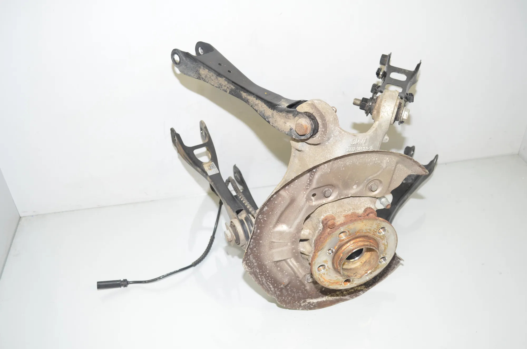 Rear Right Wheel Hub – OEM 6852157 · BMW i3 (I01) Electric 2019