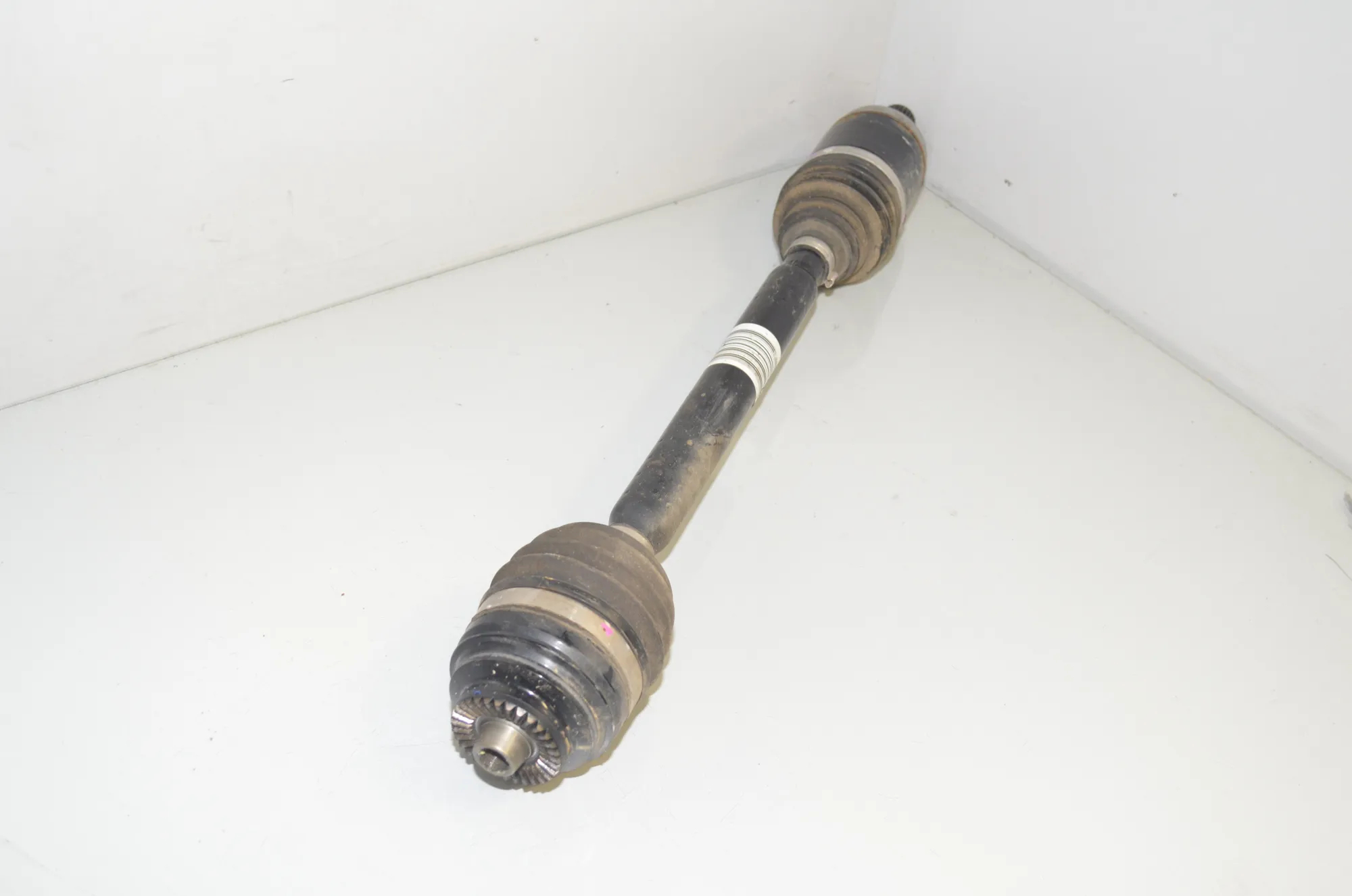 Rear Left Driveshaft – OEM 7641213 · BMW i3 (I01) Electric 2019 – 4