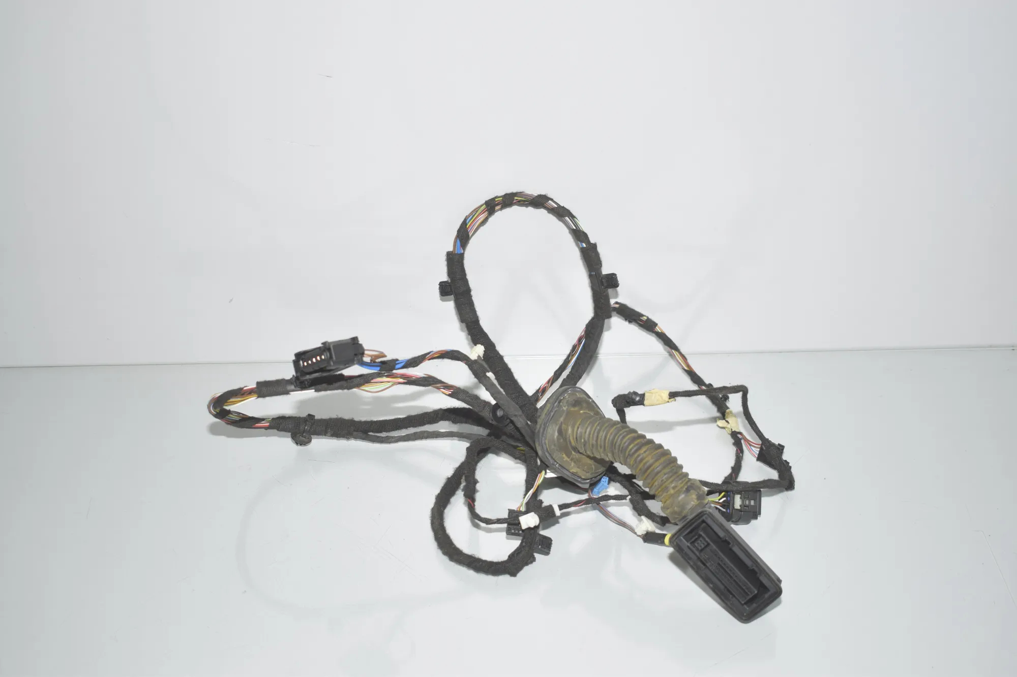 Rear Left Door Wiring – OEM 5A117D2 · BMW 2 Gran Tourer (F46) 220 d xDrive 2020 – 2