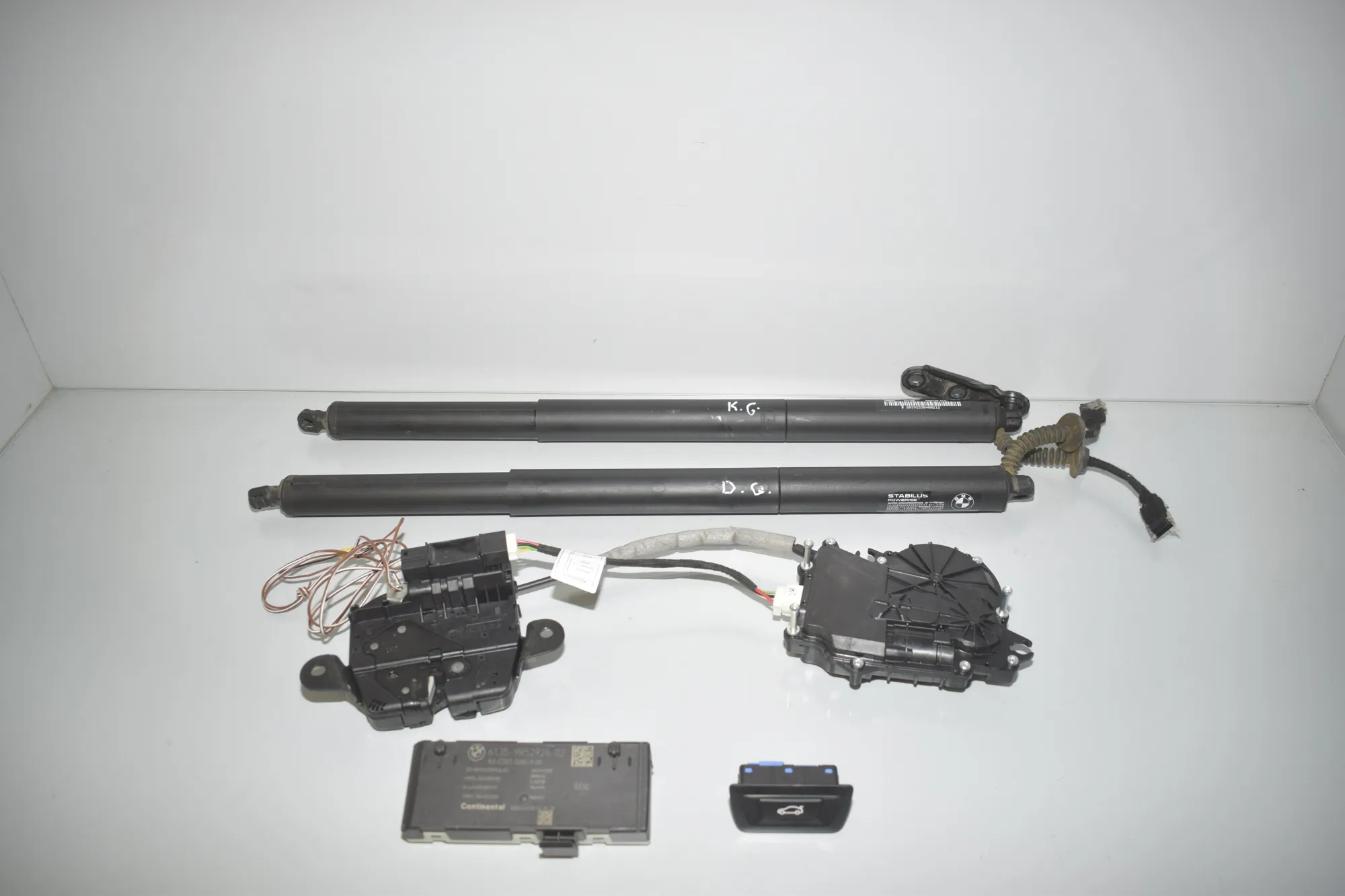 Electric Tailgate Opening Kit – OEM 9852926 · BMW 2 Gran Tourer (F46) 220 d xDrive 2020 – 2