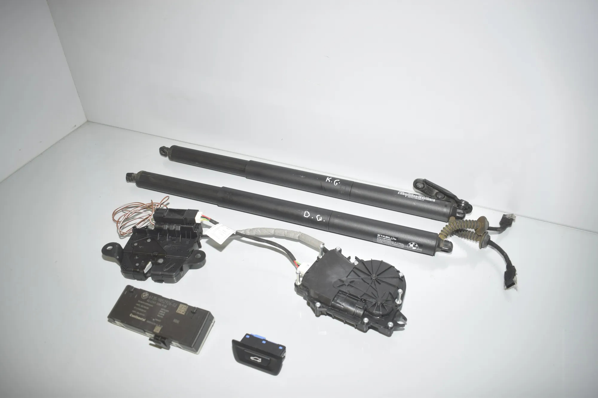 Electric Tailgate Opening Kit – OEM 9852926 · BMW 2 Gran Tourer (F46) 220 d xDrive 2020 – 3