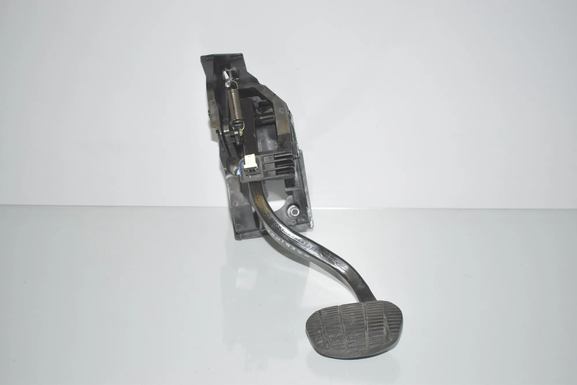 Brake Pedal – OEM 6856596 · BMW 2 Gran Tourer (F46) 220 d xDrive 2020