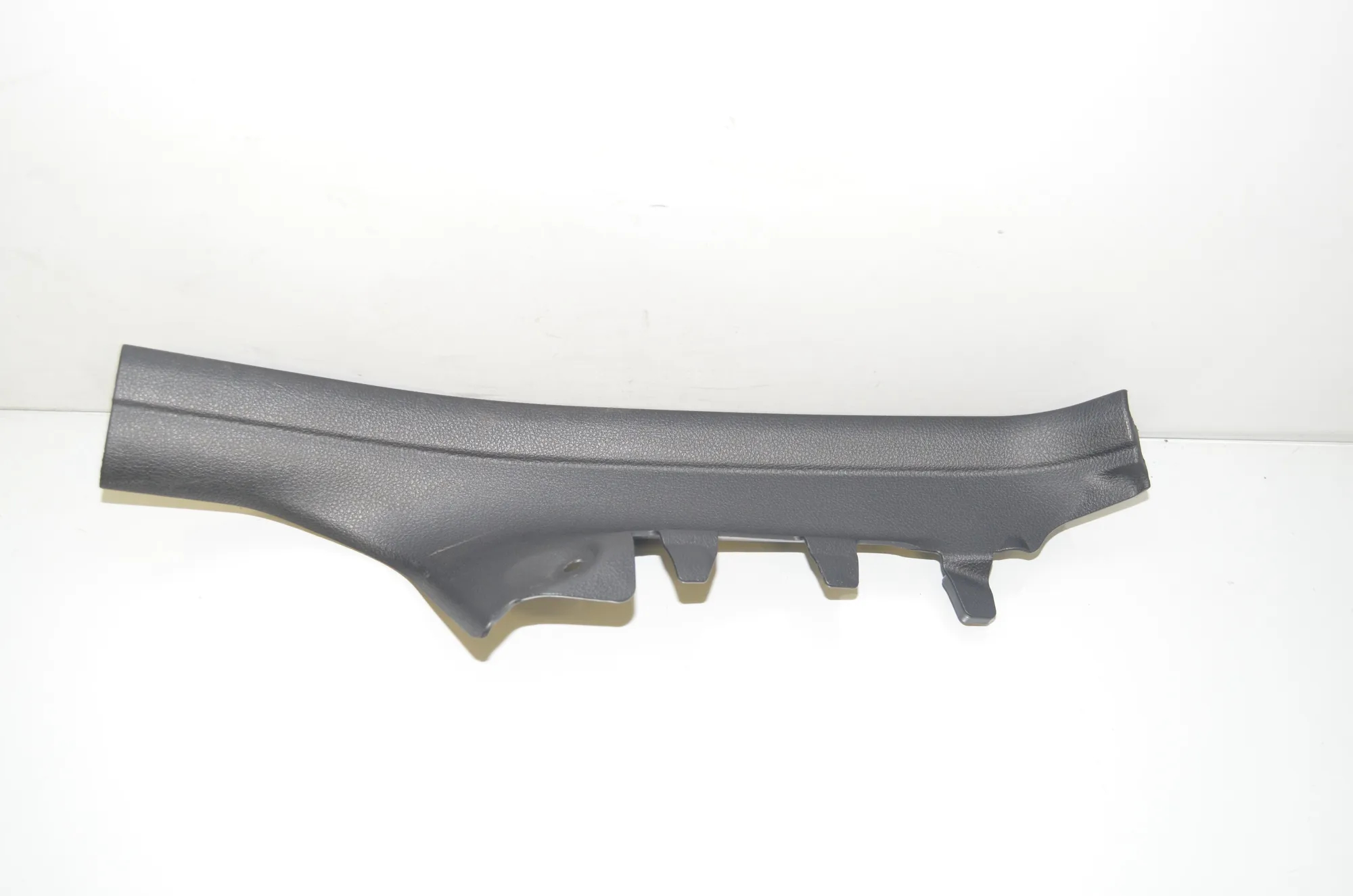 Rear Right Interior Step Trim – OEM 7221918 · BMW 3 Touring (F31) 335 d xDrive 2016 – 2