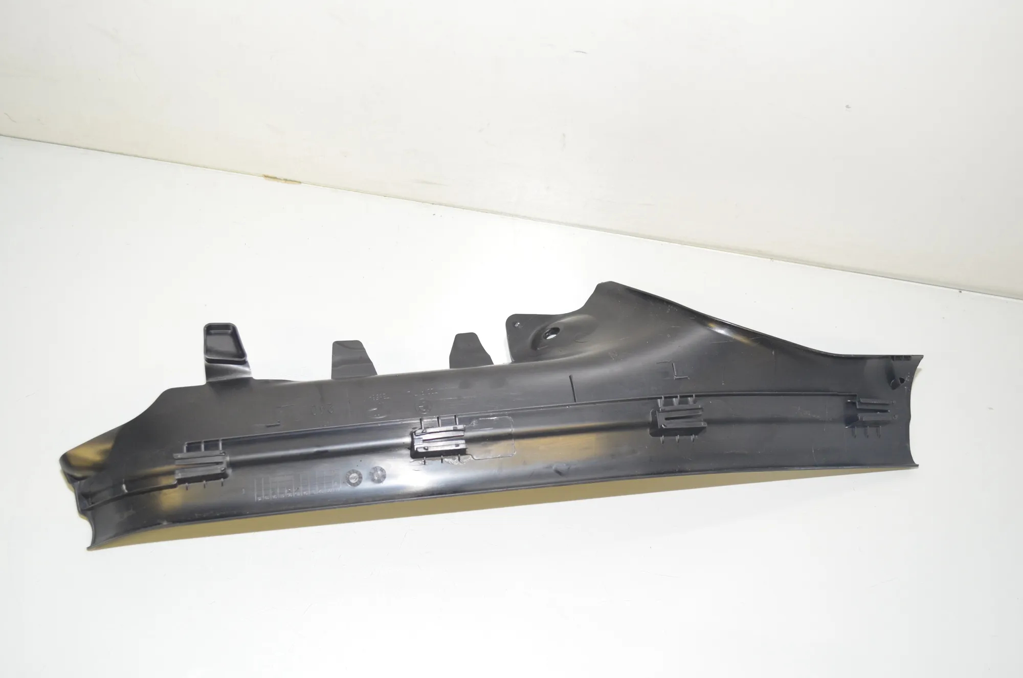 Rear Left Interior Step Trim – OEM 7221917 · BMW 3 Touring (F31) 335 d xDrive 2016 – 3
