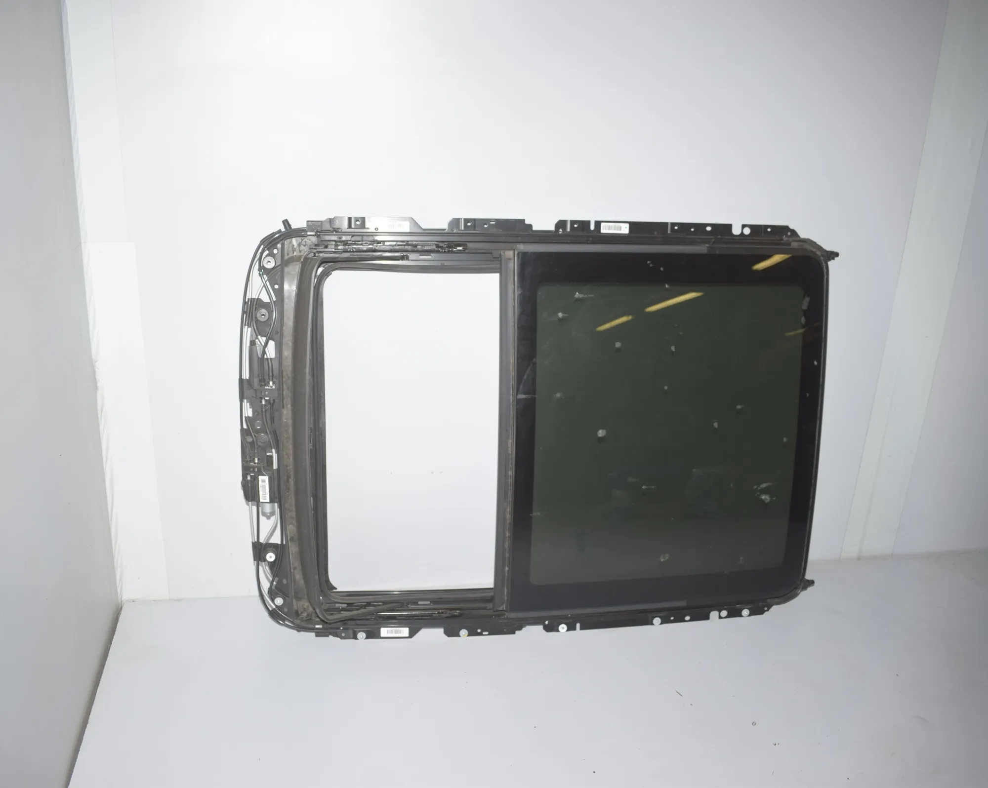 Sunroof – OEM 9448561 · BMW X7 (G07) (2019 - -) xDrive 30 d 2019 – 2