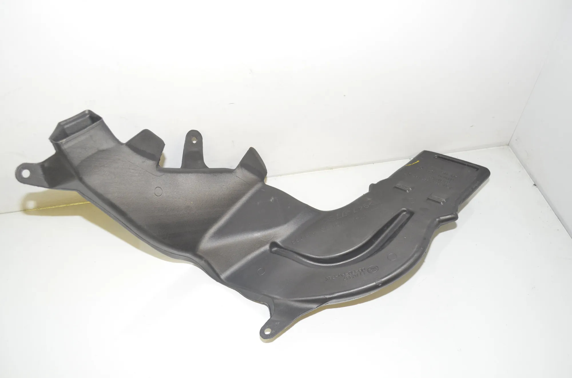 Air Intake Tube – OEM 7221929 · BMW 3 Touring (F31) 335 d xDrive 2016