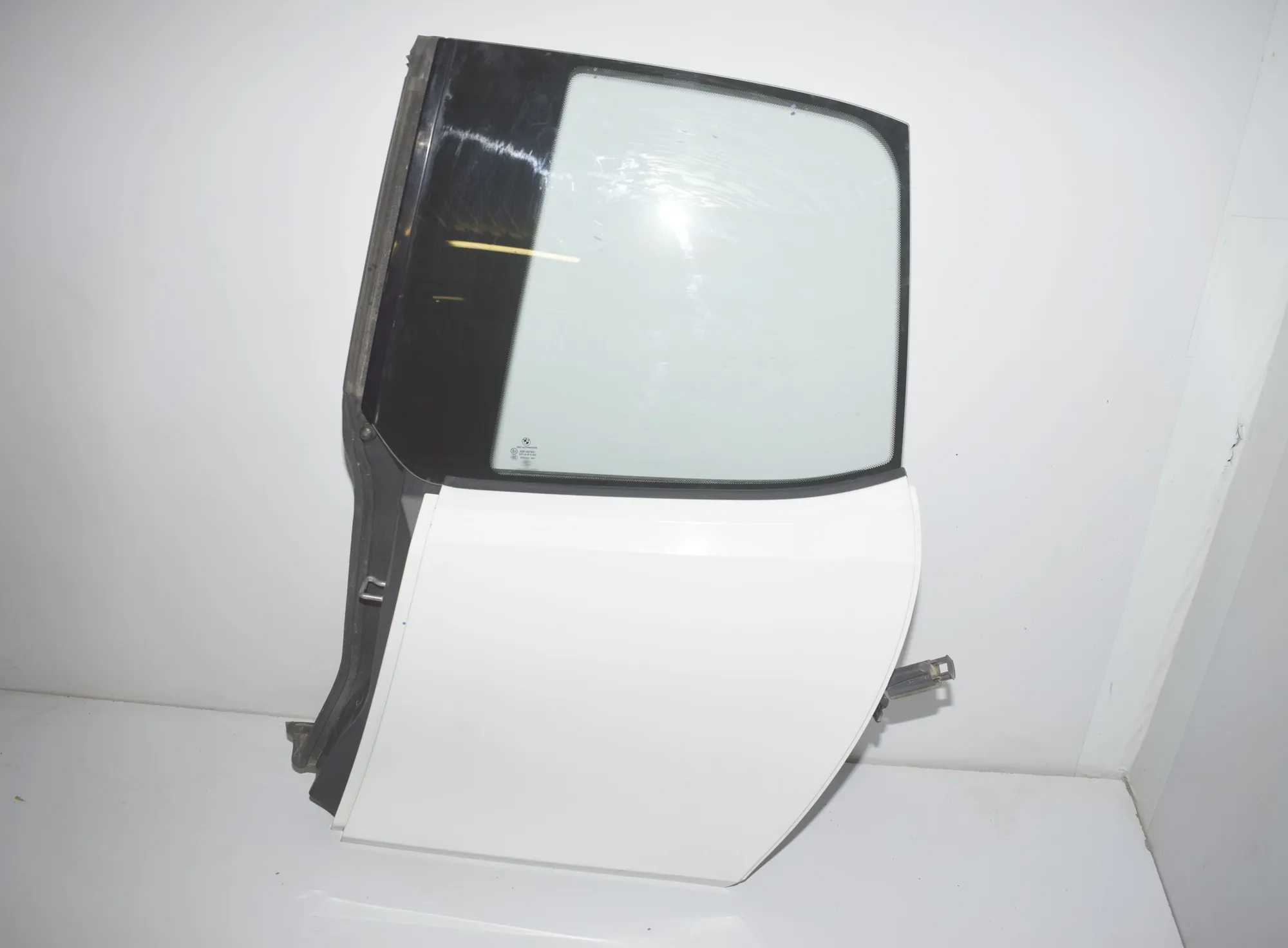 Rear Left Door – OEM 000 · BMW i3 (I01) Electric 2019 – 3