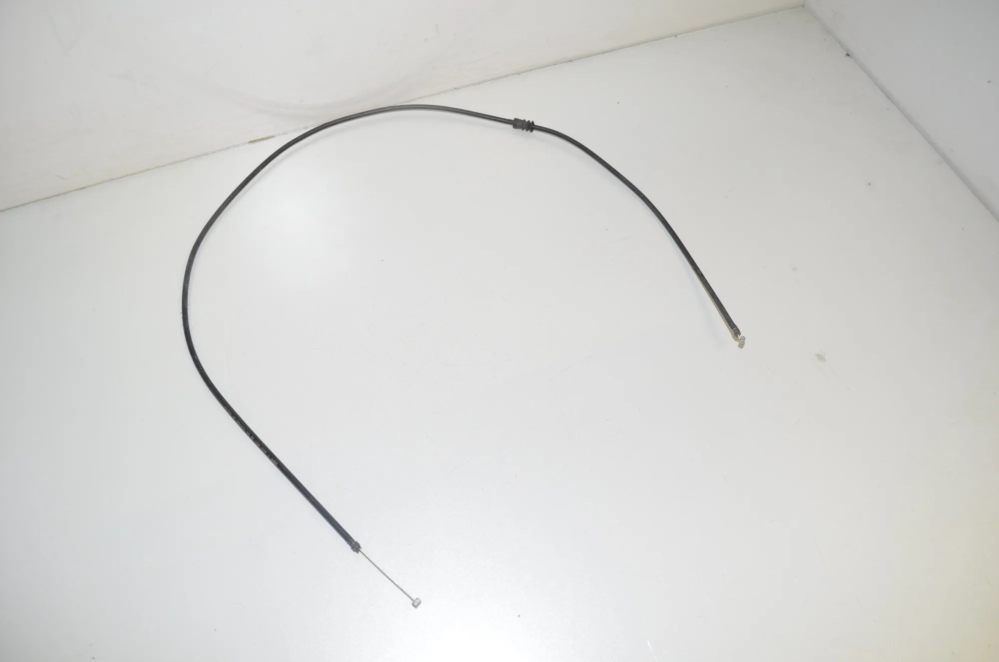 Bonnet Lock Cable – OEM 7255801 · BMW 5 Touring (F11) 535 d xDrive 2011