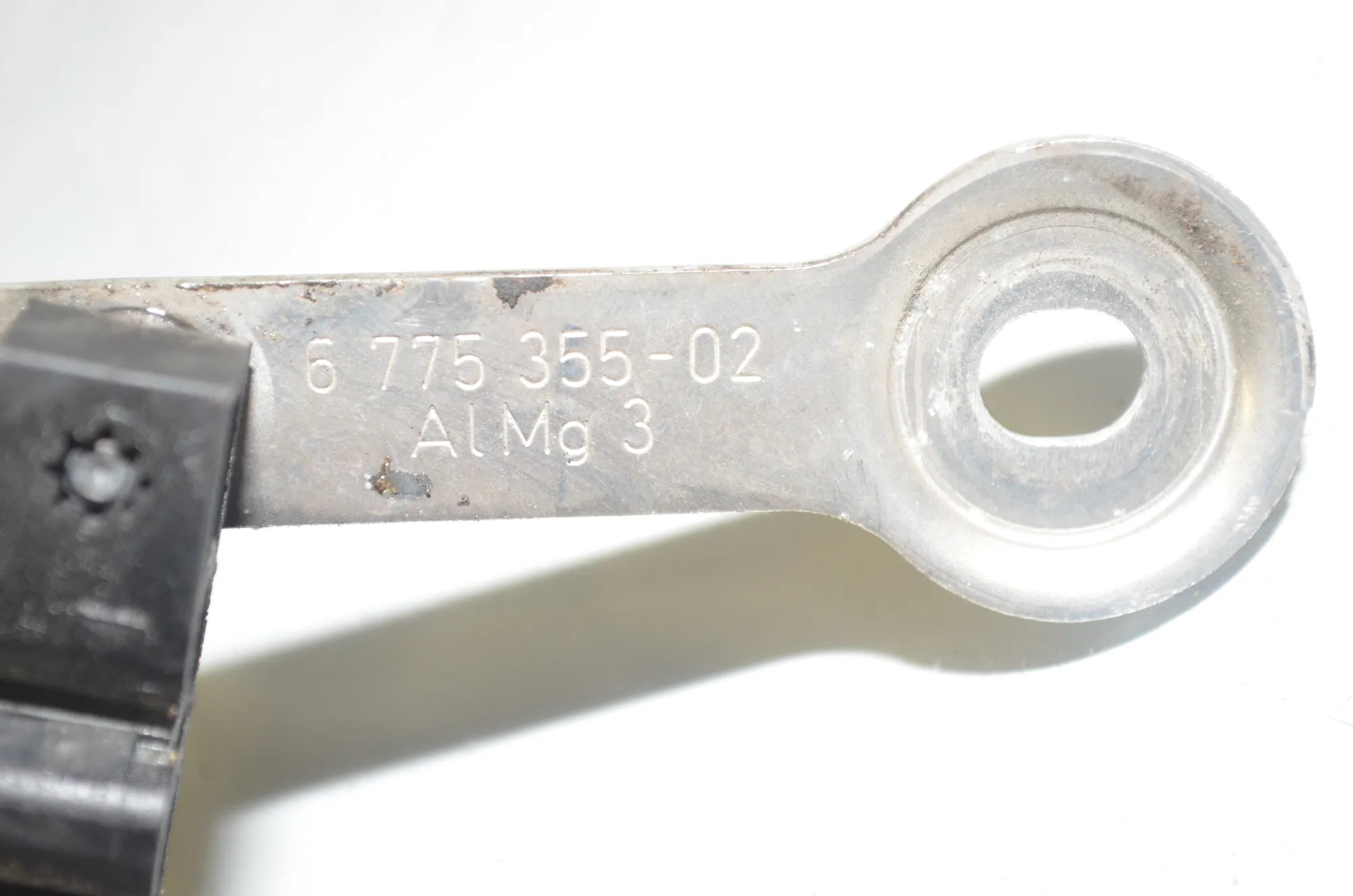 Bracket – OEM 6775355 · BMW 5 Touring (F11) 535 d xDrive 2011 – 4