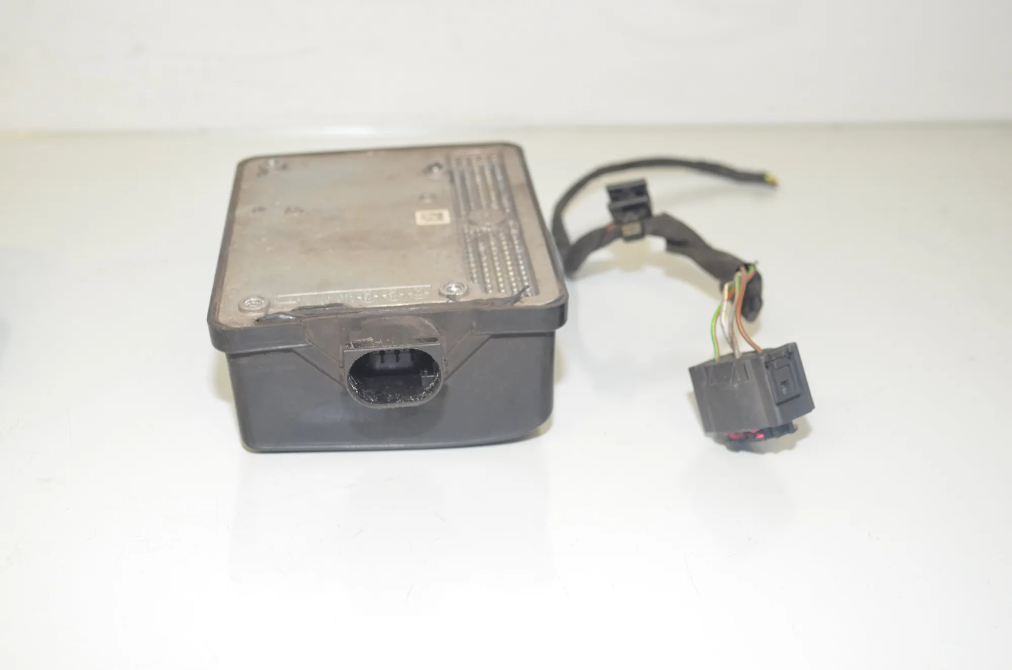 Distance Radar Sensor – OEM 6854995 · BMW 5 Touring (F11) 535 d xDrive 2011 – 8