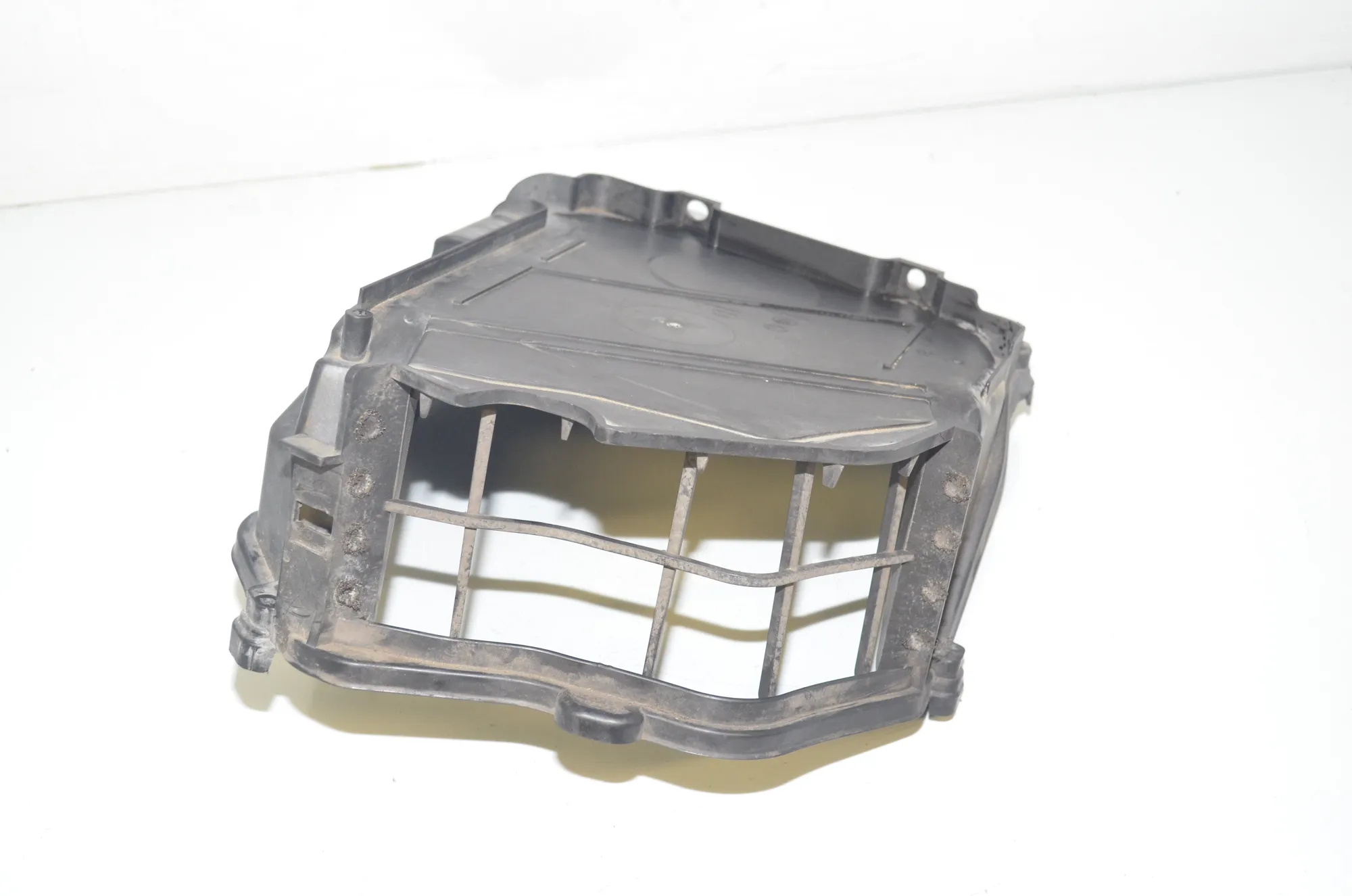 Other Body Parts – OEM 9216222 · BMW 5 Touring (F11) 535 d xDrive 2011 – 4