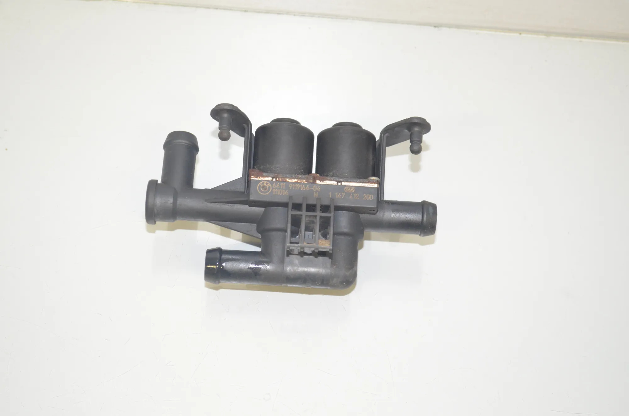 Interior Heater Flap Motor Actuator – OEM 64539119164 · BMW 5 Touring (F11) 535 d xDrive 2011 – 3
