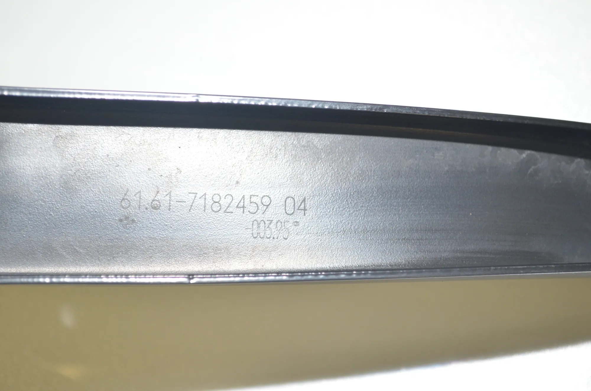 Front Wiper Arms – OEM 7182459 · BMW 5 Touring (F11) 535 d xDrive 2011 – 4