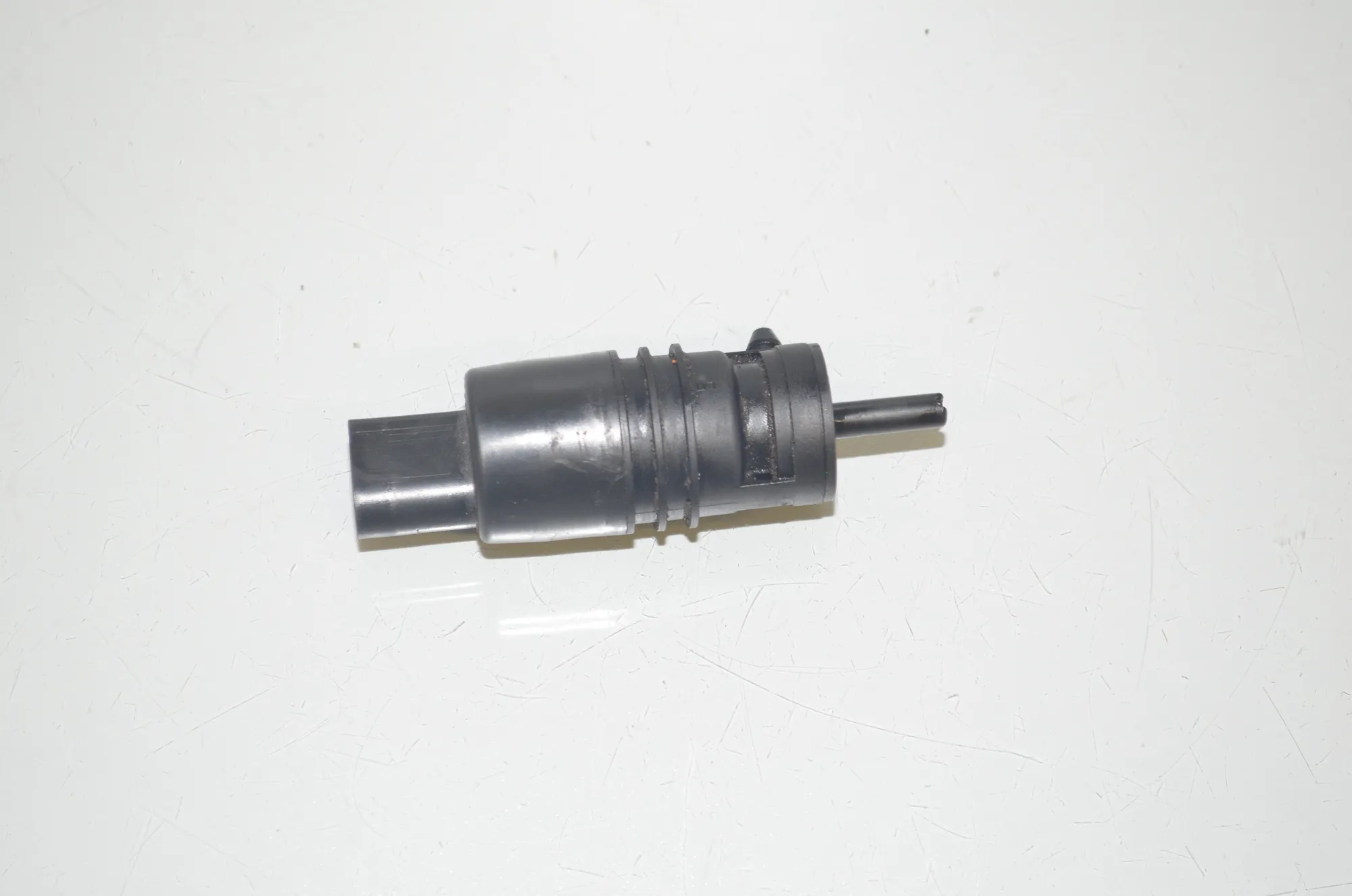 Washer Tank Motor – OEM 8362154 · BMW 5 Touring (F11) 535 d xDrive 2011 – 2