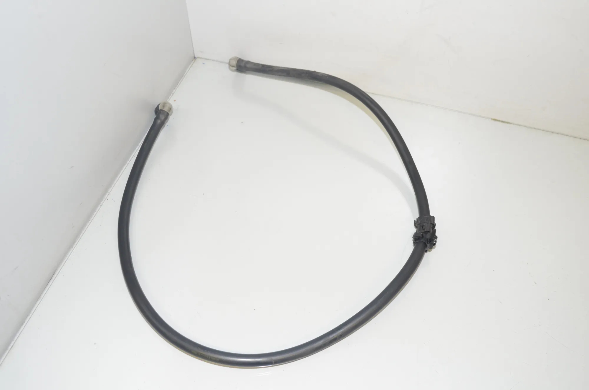 Headlight Washer Nozzle Pipe – OEM 7178747 · BMW 5 Touring (F11) 535 d xDrive 2011 – 3