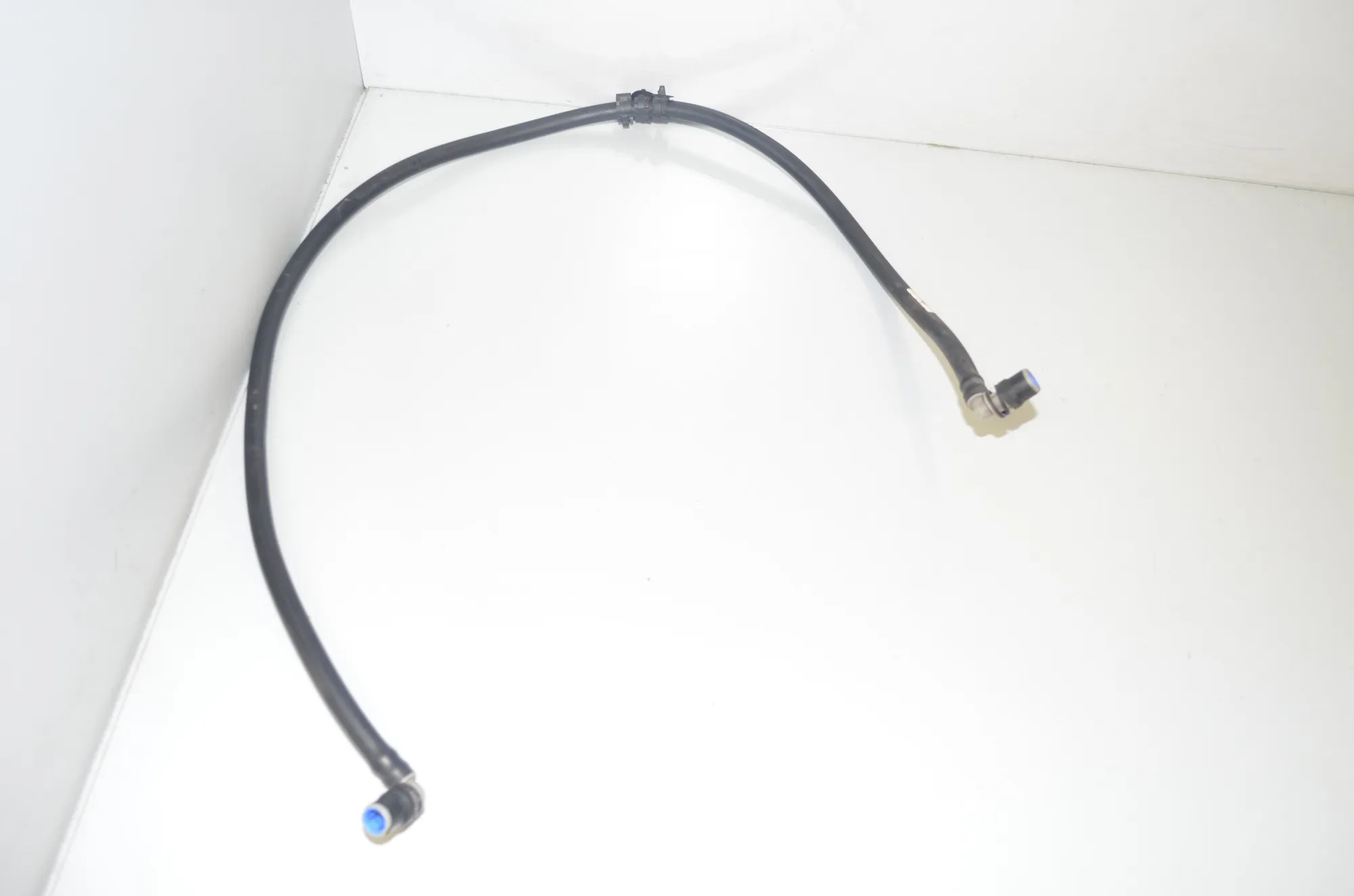 Headlight Washer Nozzle Pipe – OEM 7178747 · BMW 5 Touring (F11) 535 d xDrive 2011 – 2