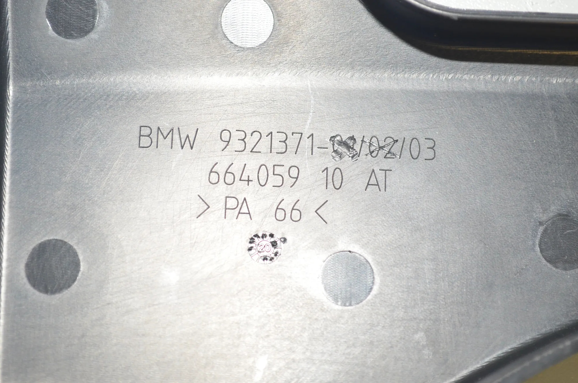 Other Interior Parts – OEM 9321371 · BMW 2 Gran Tourer (F46) 220 d xDrive 2020 – 4