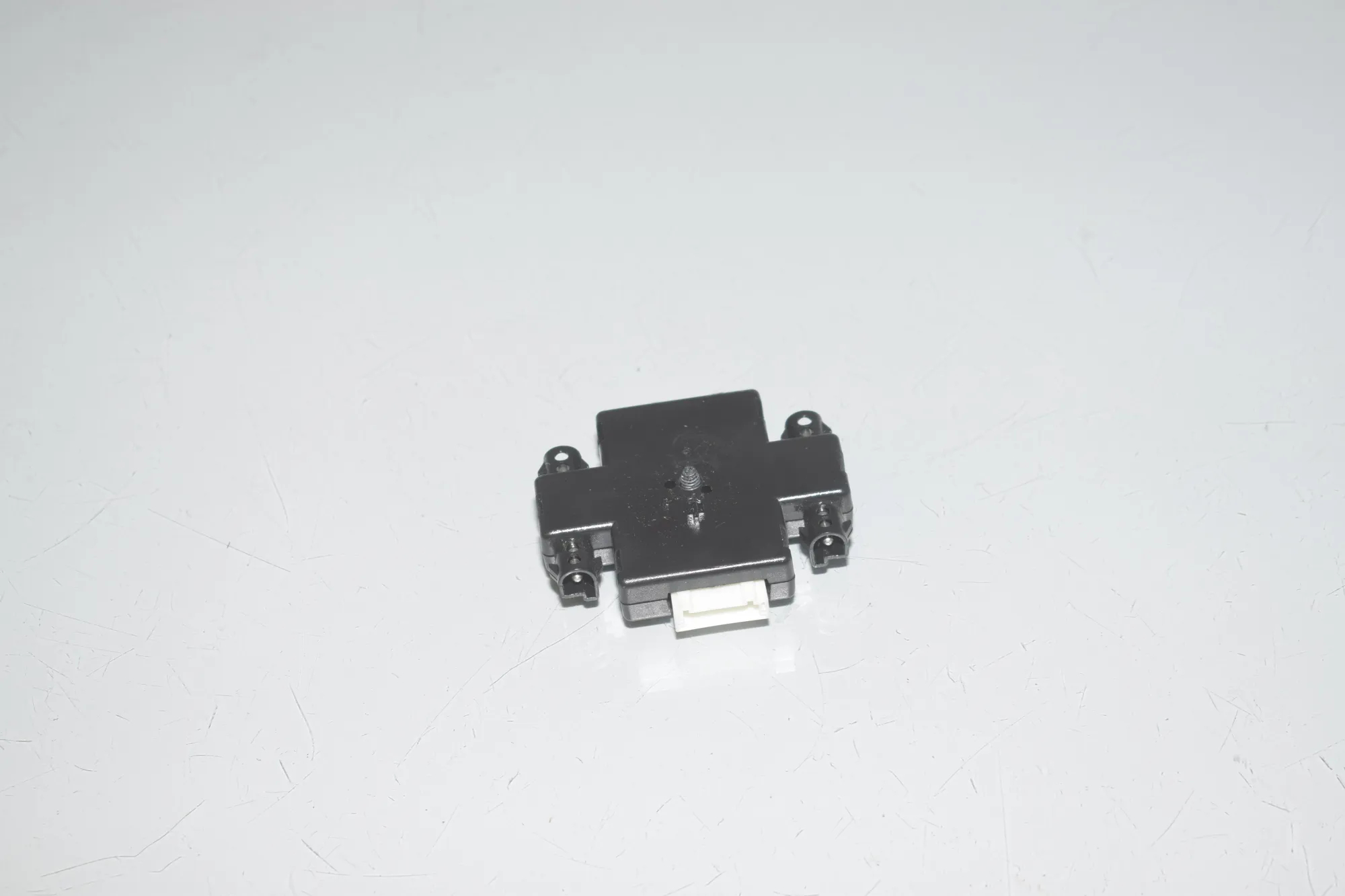 Antenna Amplifier – OEM 9229043 · BMW 3 Touring (F31) 335 d xDrive 2016 – 2