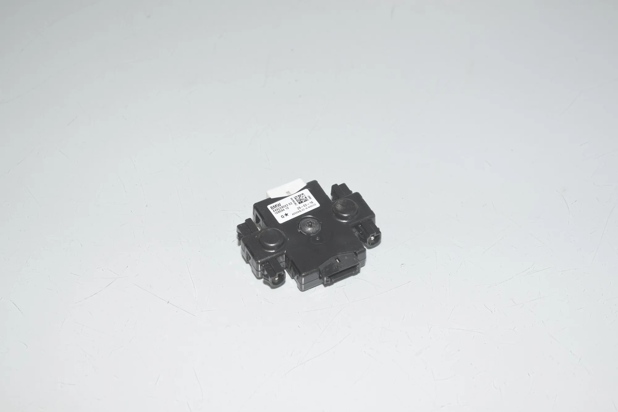 Antenna Amplifier – OEM 9229043 · BMW 3 Touring (F31) 335 d xDrive 2016