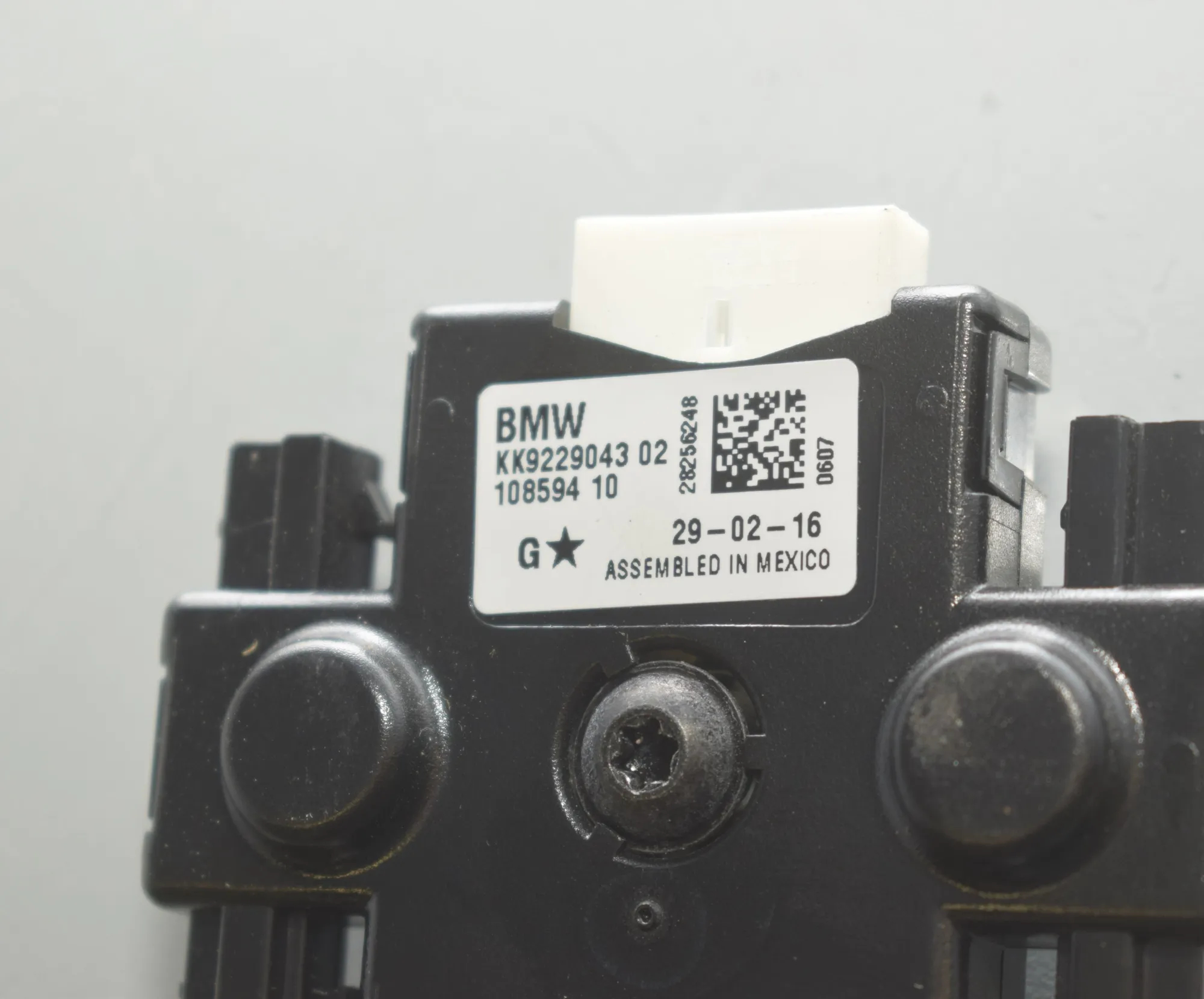 Antenna Amplifier – OEM 9229043 · BMW 3 Touring (F31) 335 d xDrive 2016 – 5