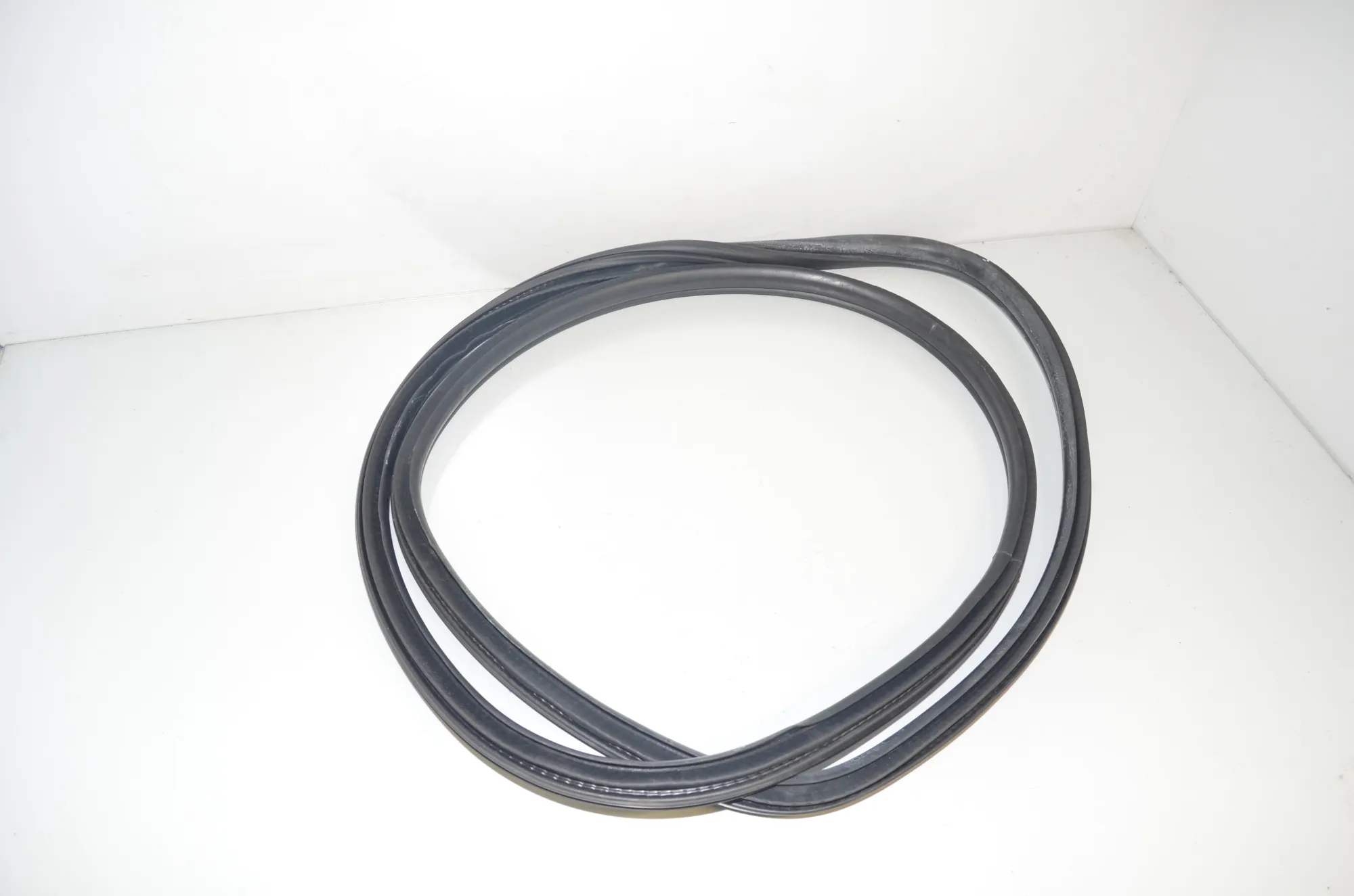 Rear Right Door Seal Rubber – OEM 7420056 · BMW 2 Gran Tourer (F46) 220 d xDrive 2020 – 2