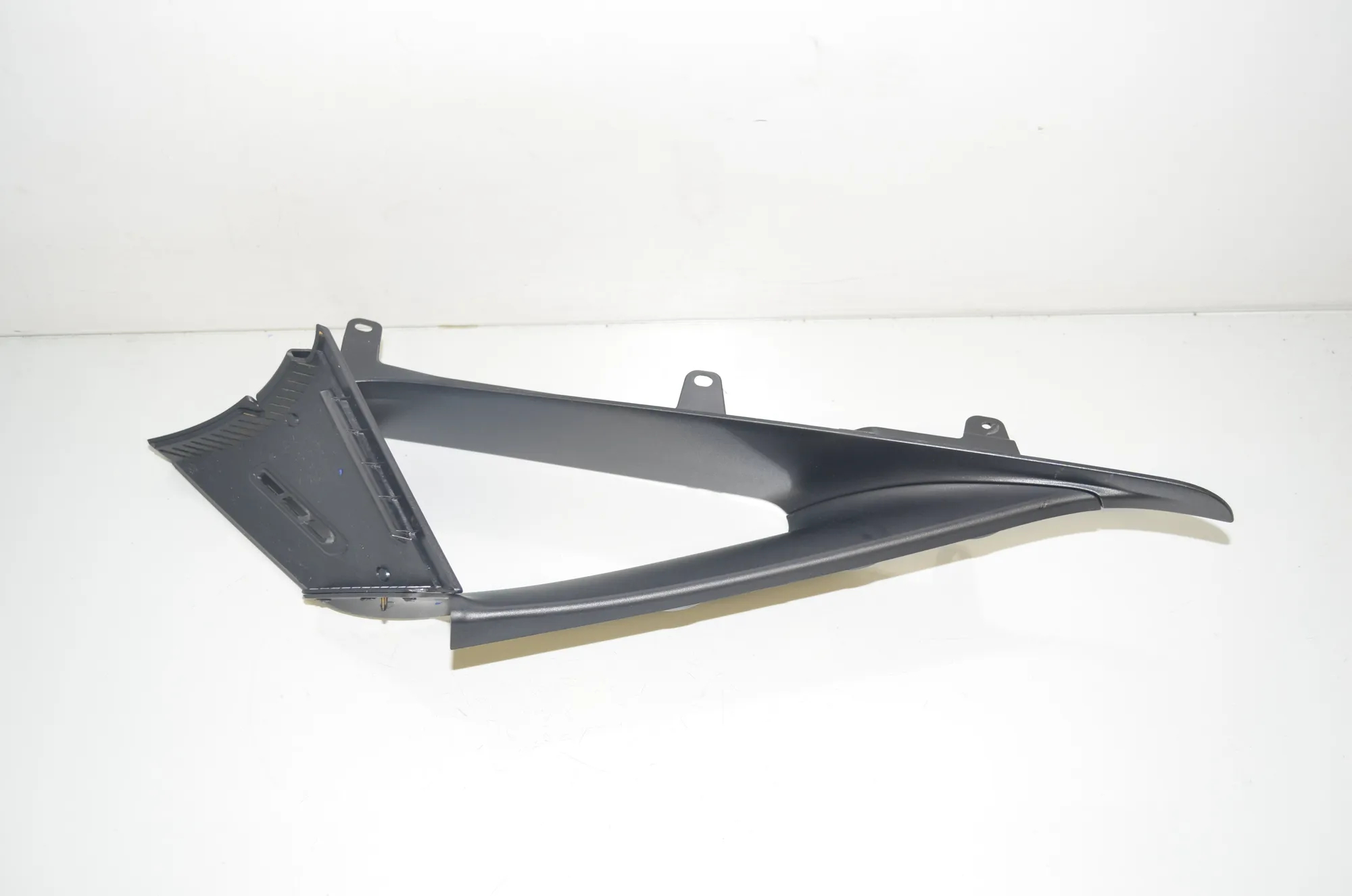 Other Trim Parts – OEM 7329586 · BMW 2 Gran Tourer (F46) 220 d xDrive 2020
