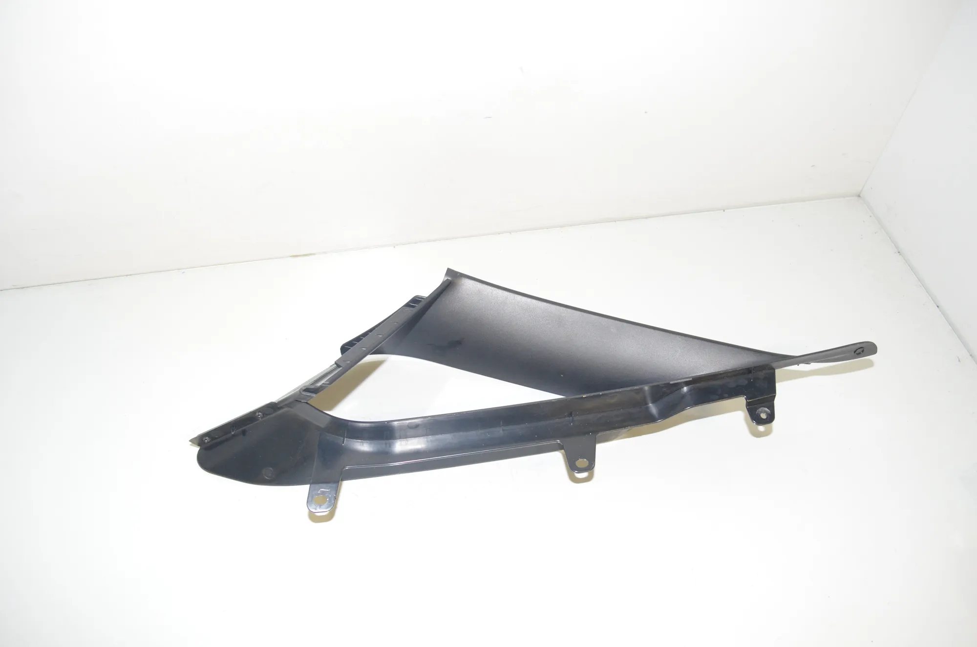 Other Trim Parts – OEM 7329585 · BMW 2 Gran Tourer (F46) 220 d xDrive 2020 – 2