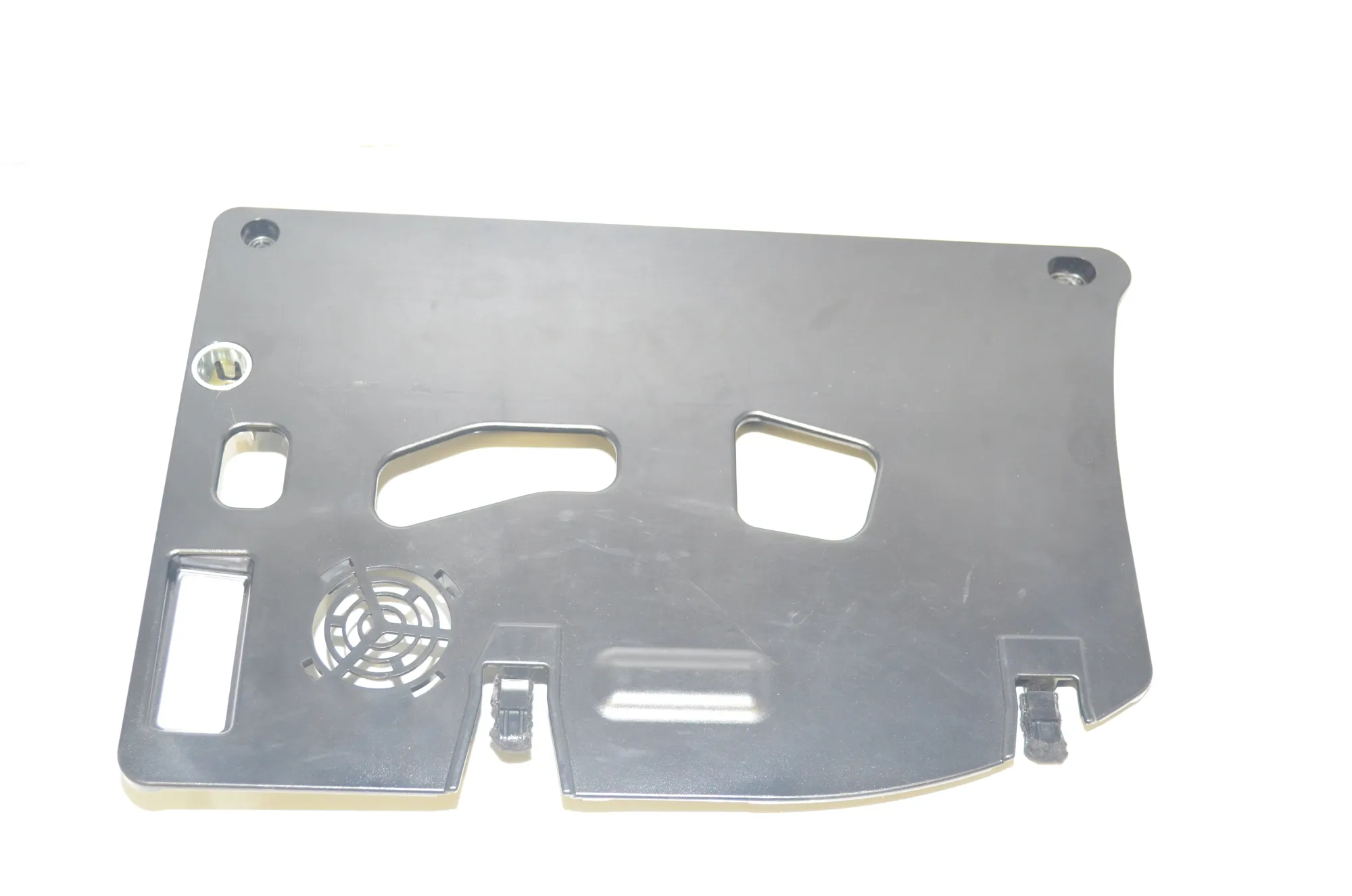 Dashboard Lower Trim – OEM 9316560 · BMW 2 Gran Tourer (F46) 220 d xDrive 2020