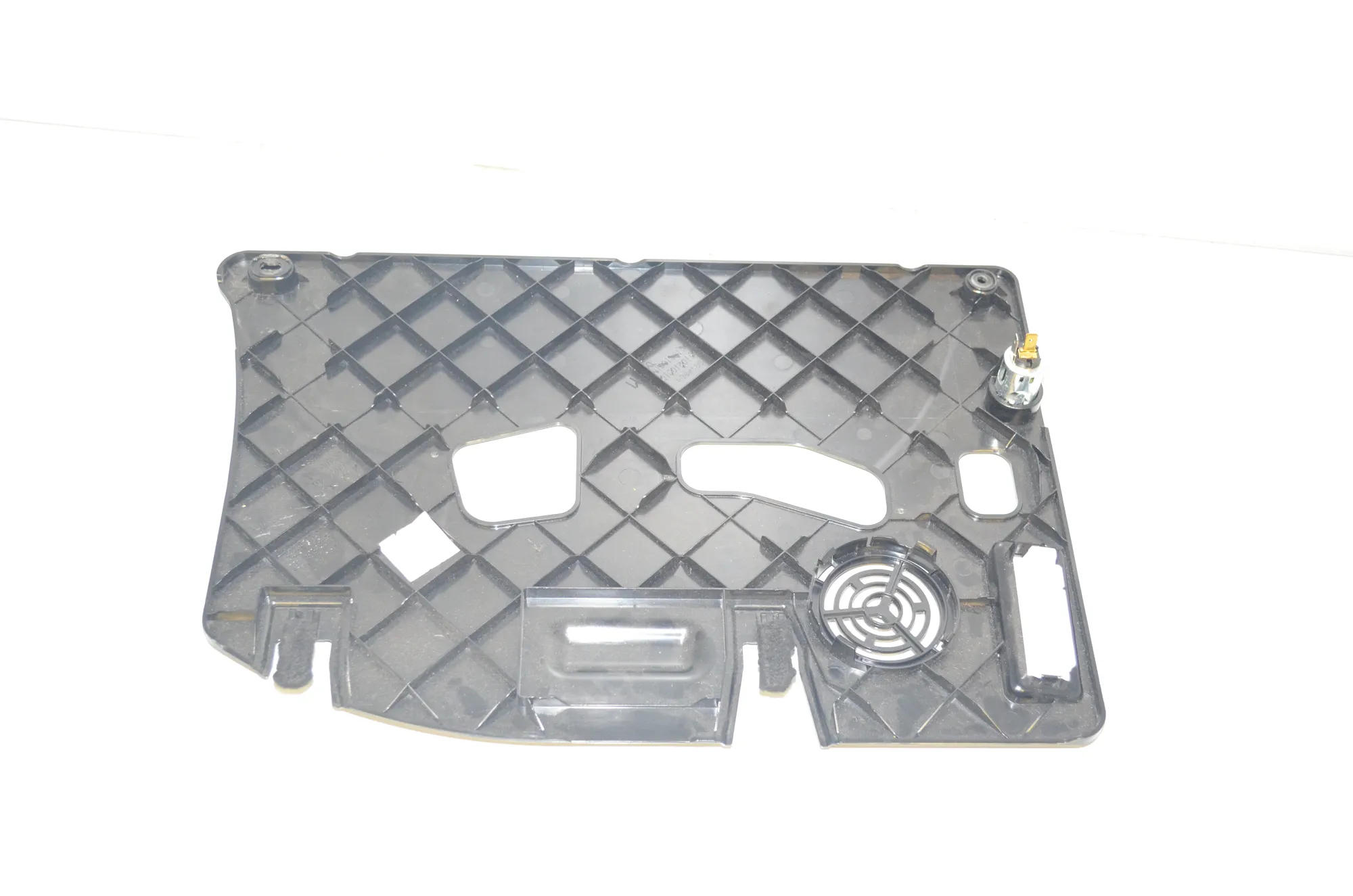 Dashboard Lower Trim – OEM 9316560 · BMW 2 Gran Tourer (F46) 220 d xDrive 2020 – 3
