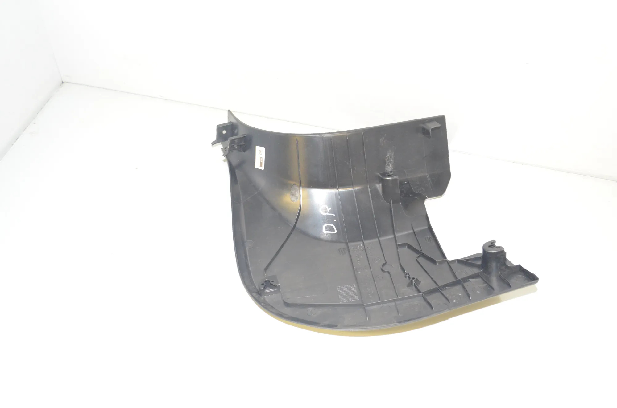 Front Right A Pillar Trim – OEM 7298814 · BMW 2 Gran Tourer (F46) 220 d xDrive 2020 – 3